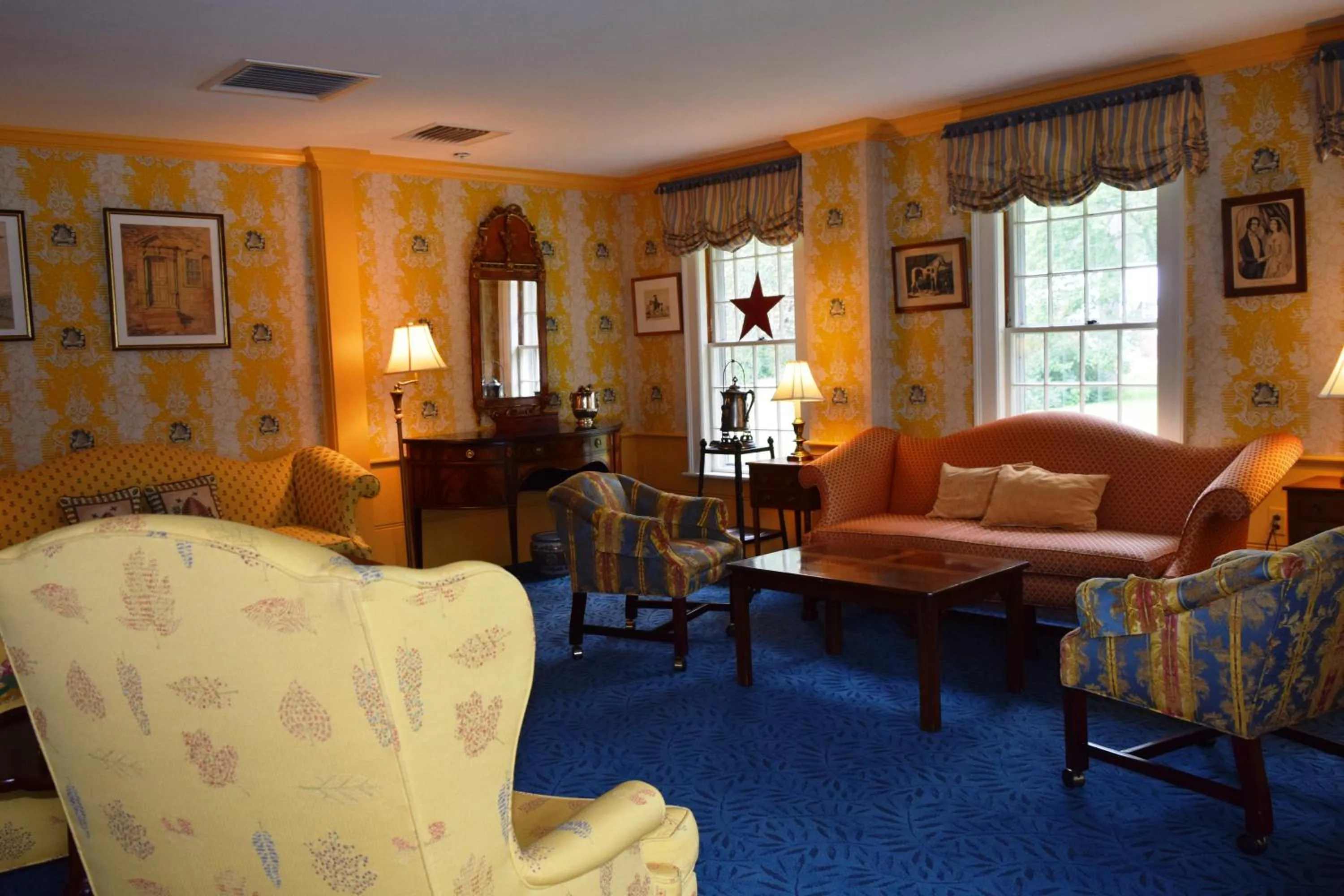 Lobby or reception in Deerfield Inn