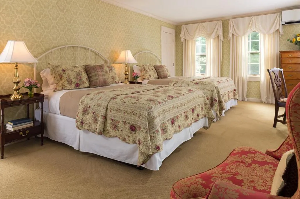 Bed in Deerfield Inn