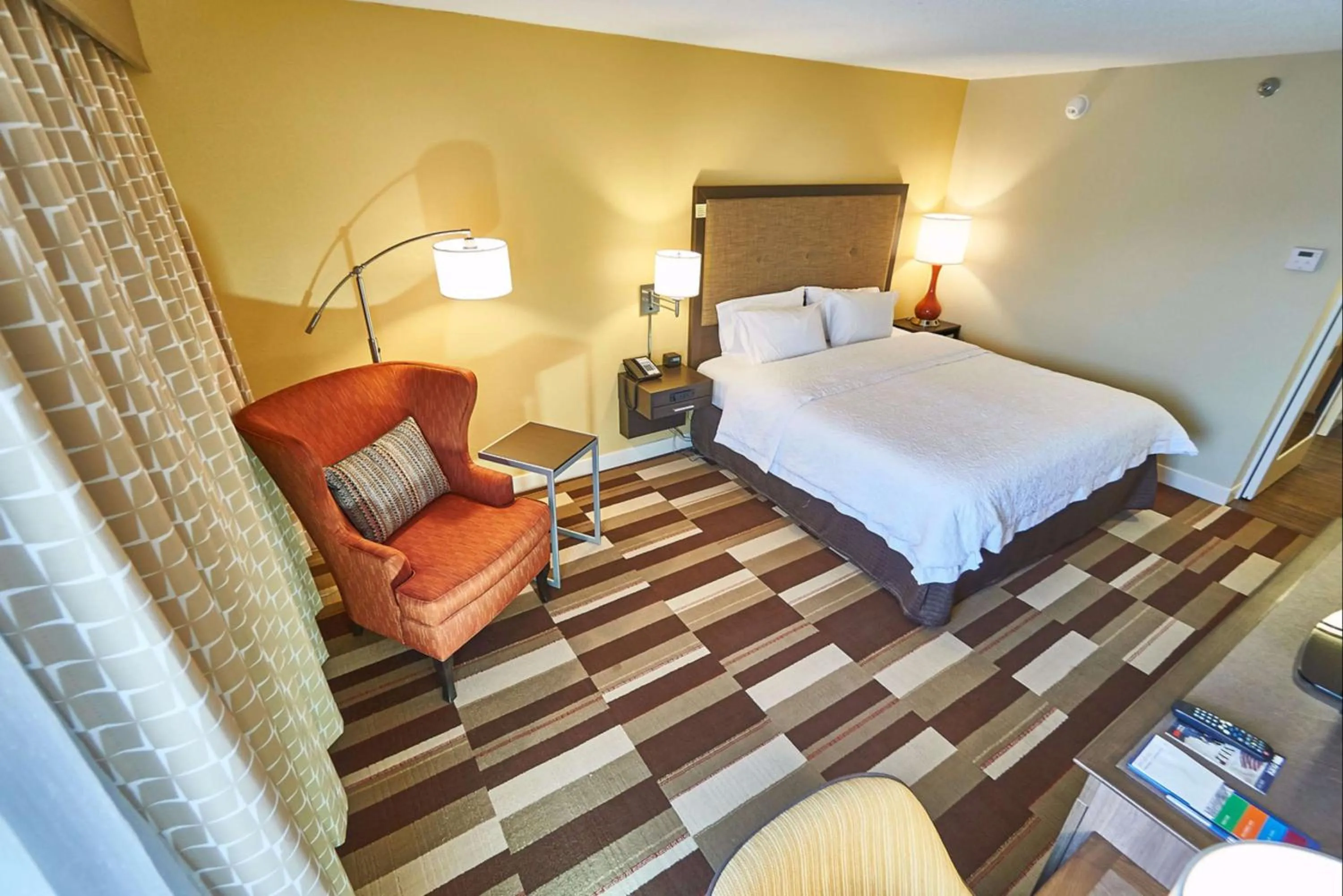 Bed in Hampton Inn Uniontown