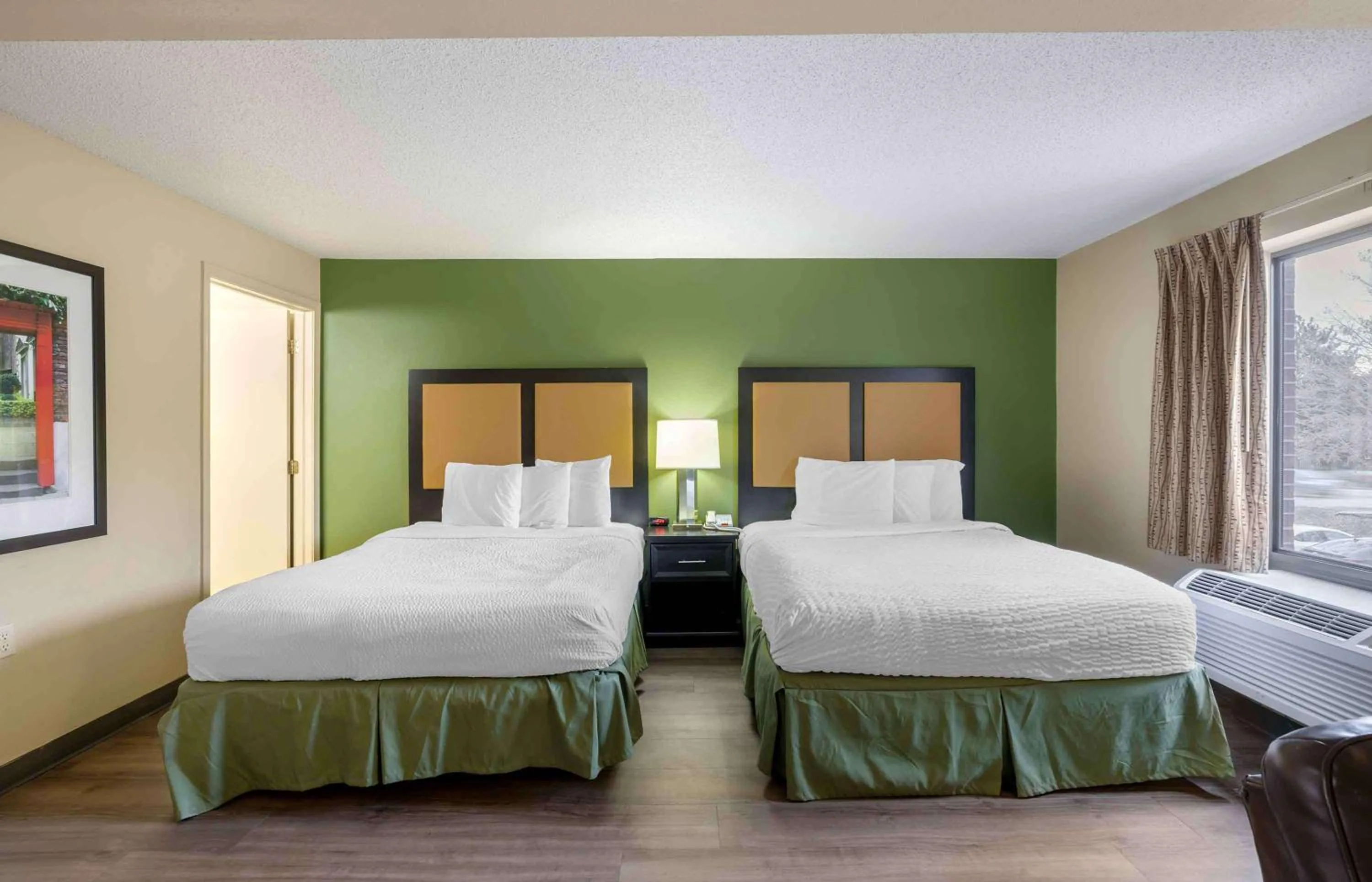 Bedroom, Bed in Extended Stay America Suites - Omaha - West