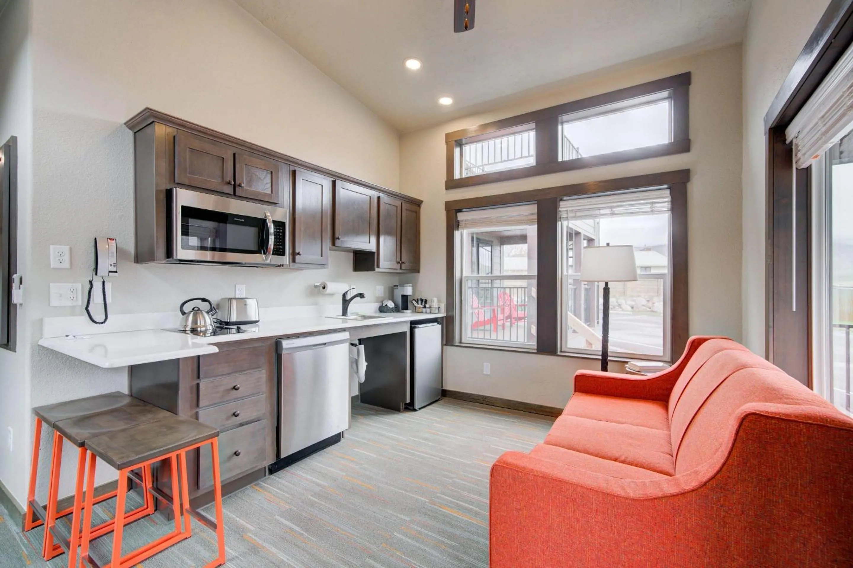 Bedroom in Ridgeline Hotel at Yellowstone, an Ascend Collection Hotel