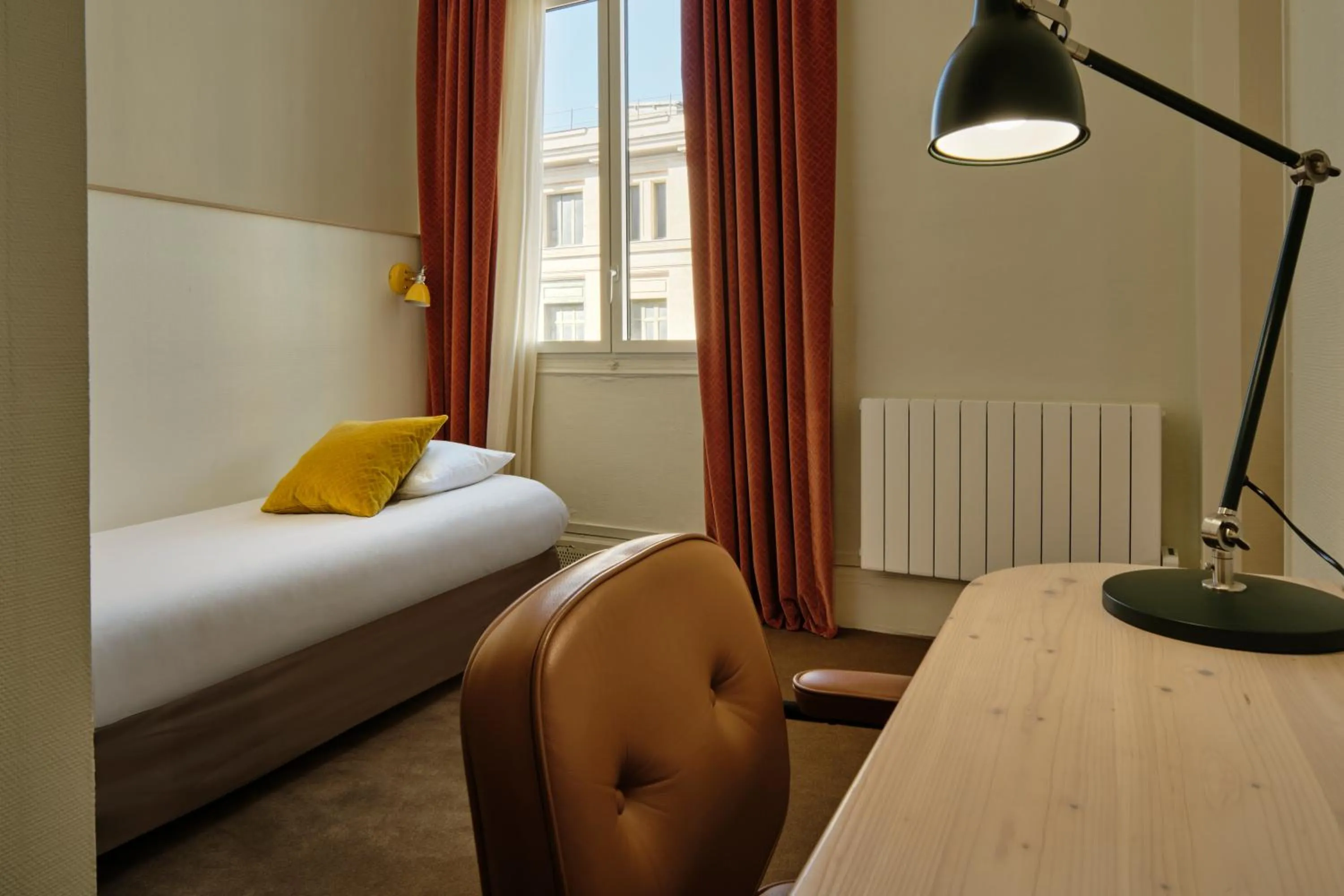 Bed in The Originals City, Hôtel Artyster, Le Mans Centre