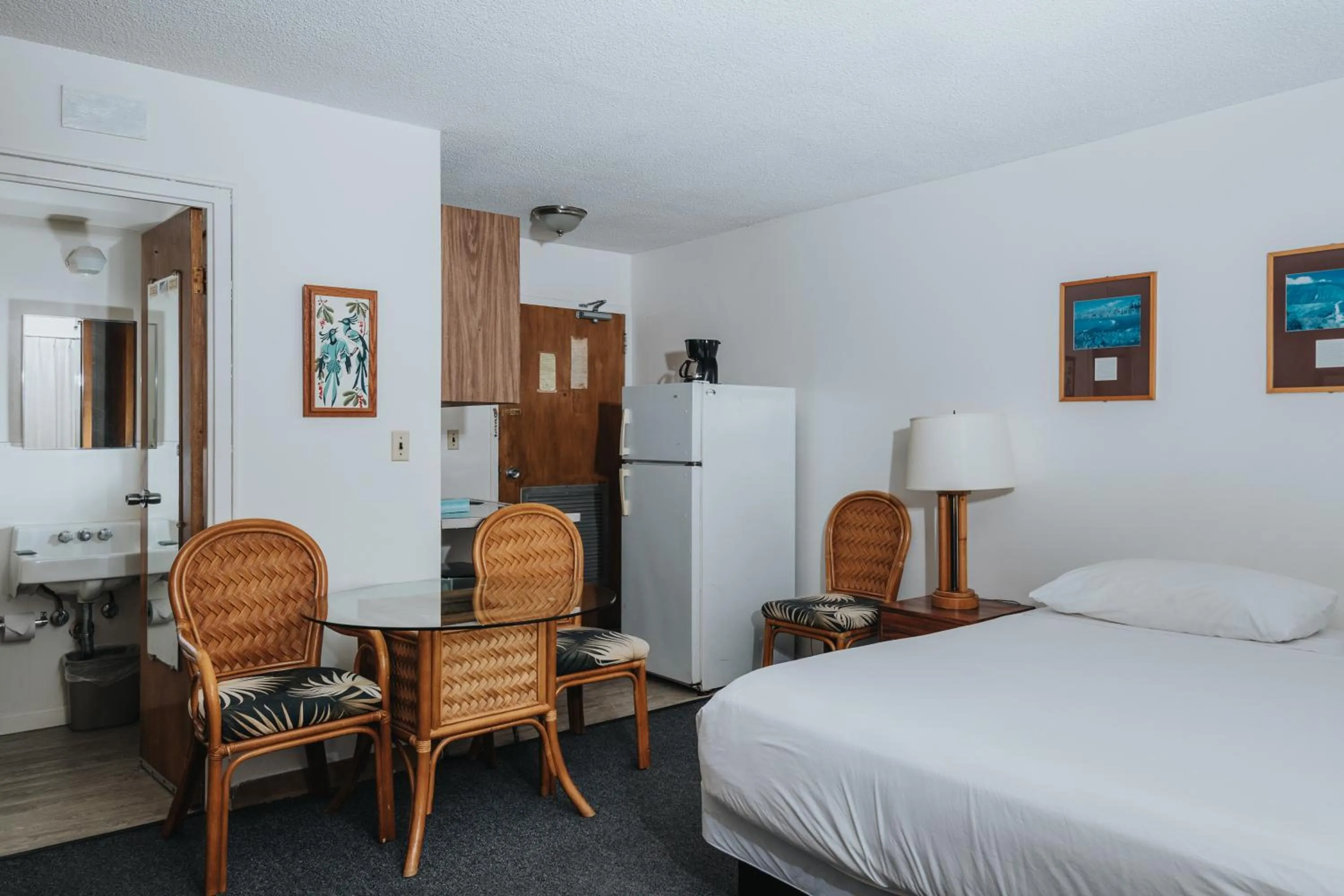 Bedroom, Bed in Royal Grove Waikiki