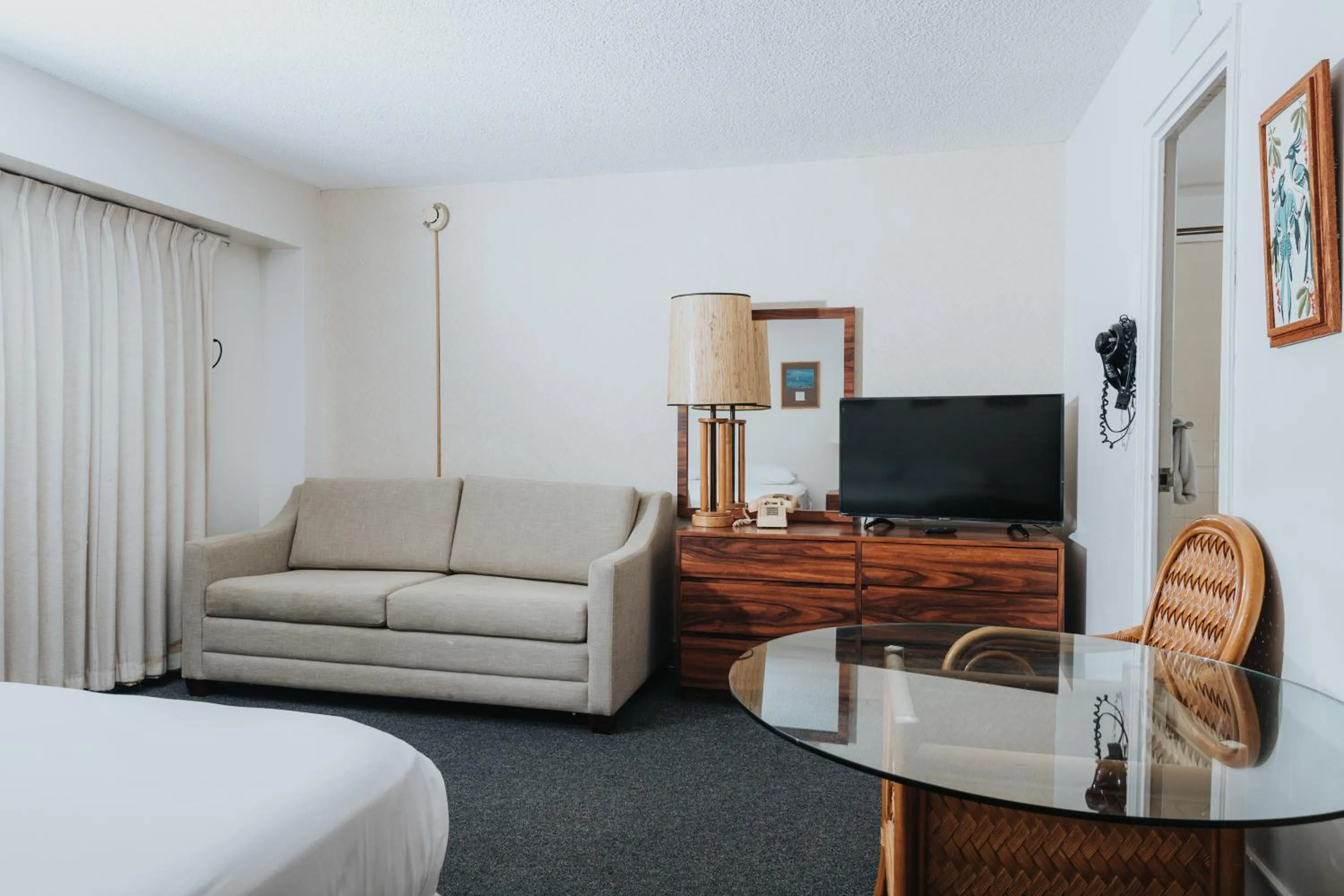 Bedroom, Bed in Royal Grove Waikiki