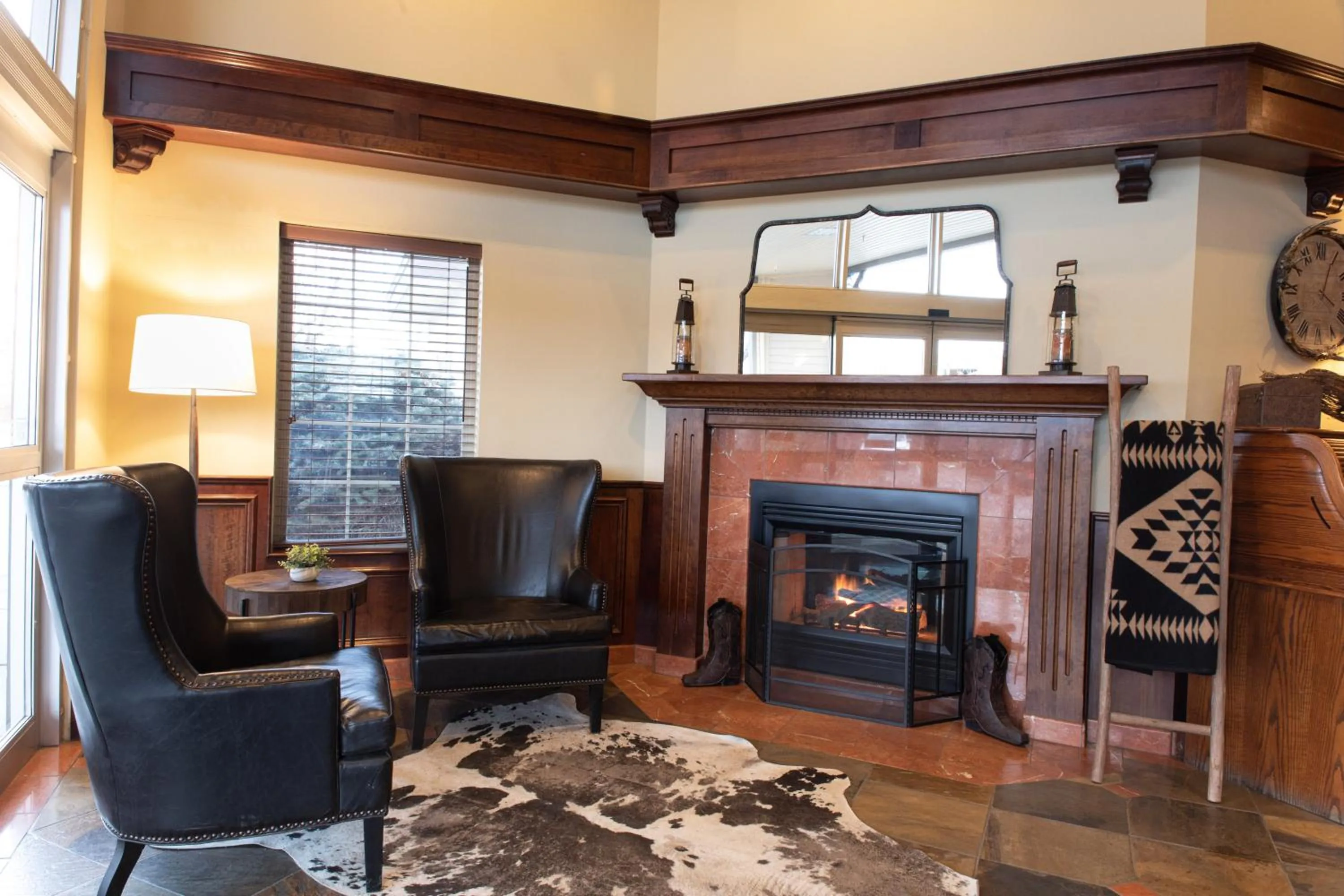 Lobby or reception in Oxford Suites Pendleton