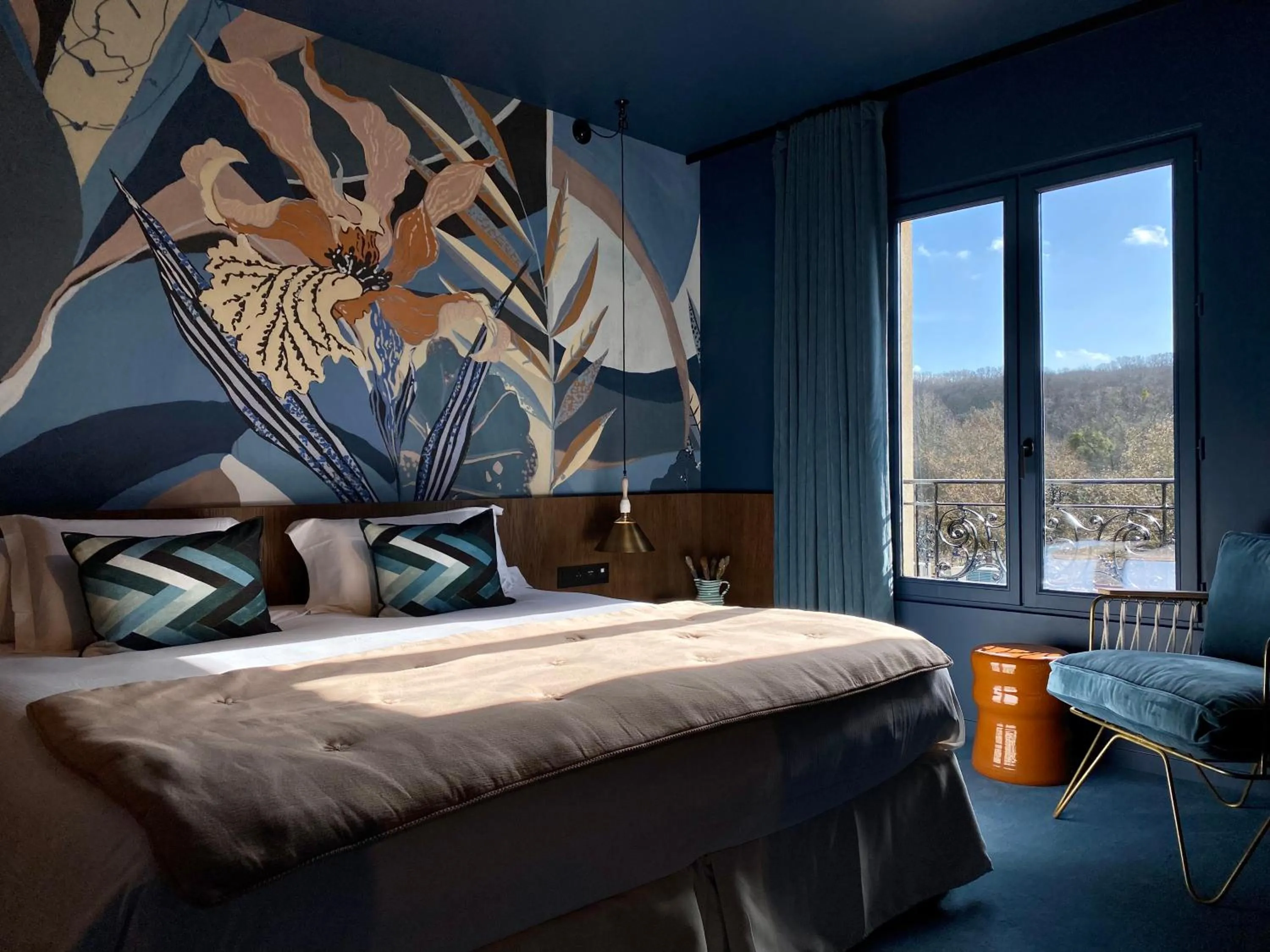 Photo of the whole room, Bed in Les Etangs de Corot