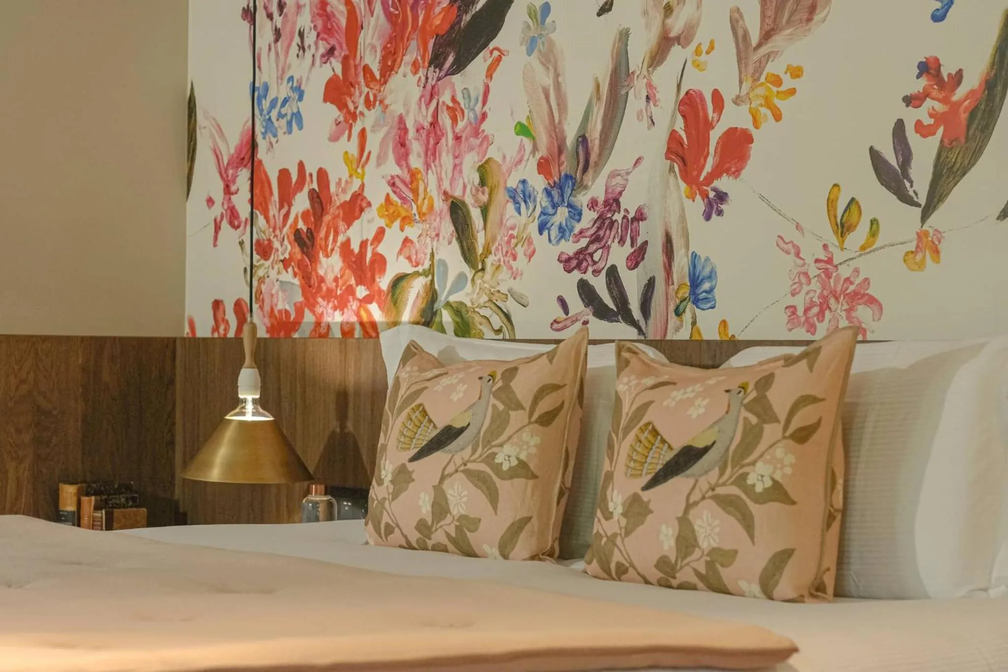 Decorative detail, Bed in Les Etangs de Corot