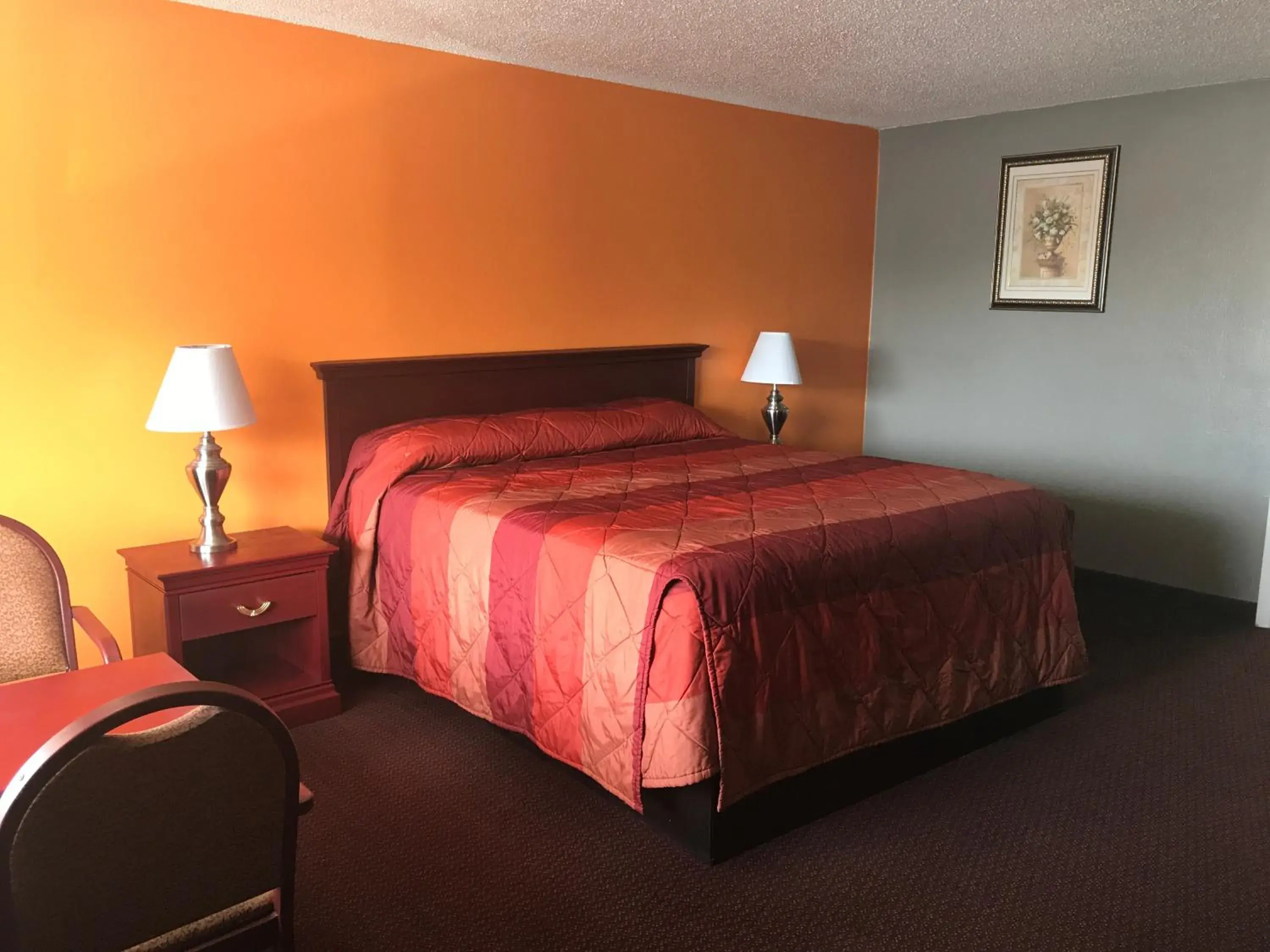 King Room - single occupancy - Non-Smoking in Express Inn Bay City King Room - single occupancy - Non-Smoking in Express Inn Bay City