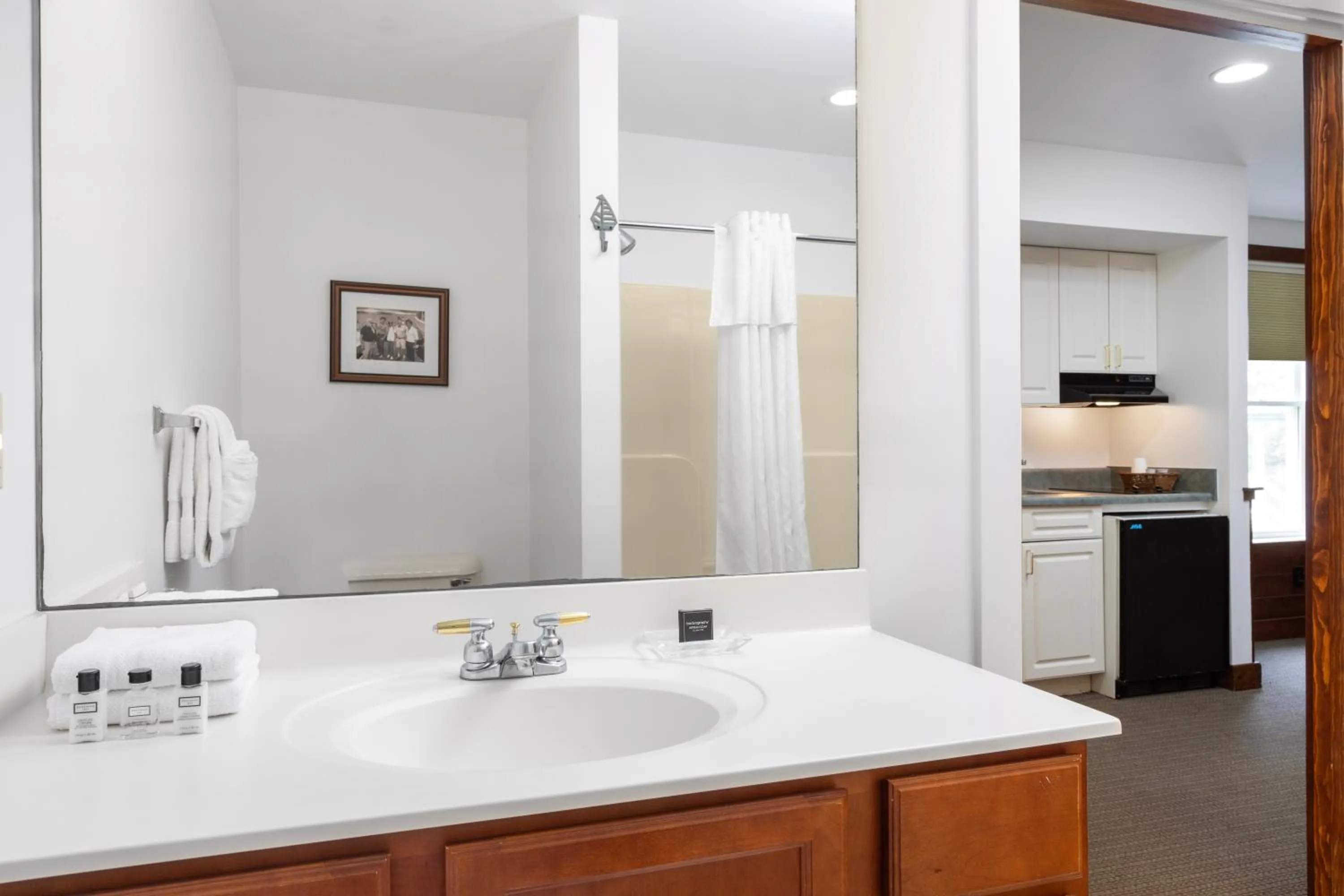 Spruce Point Inn Resort and Spa