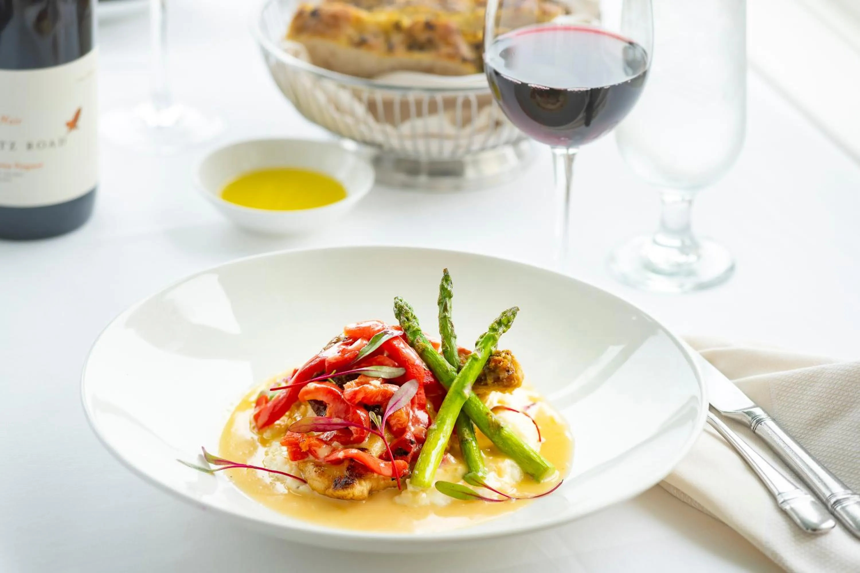 Meals in Spruce Point Inn Resort and Spa