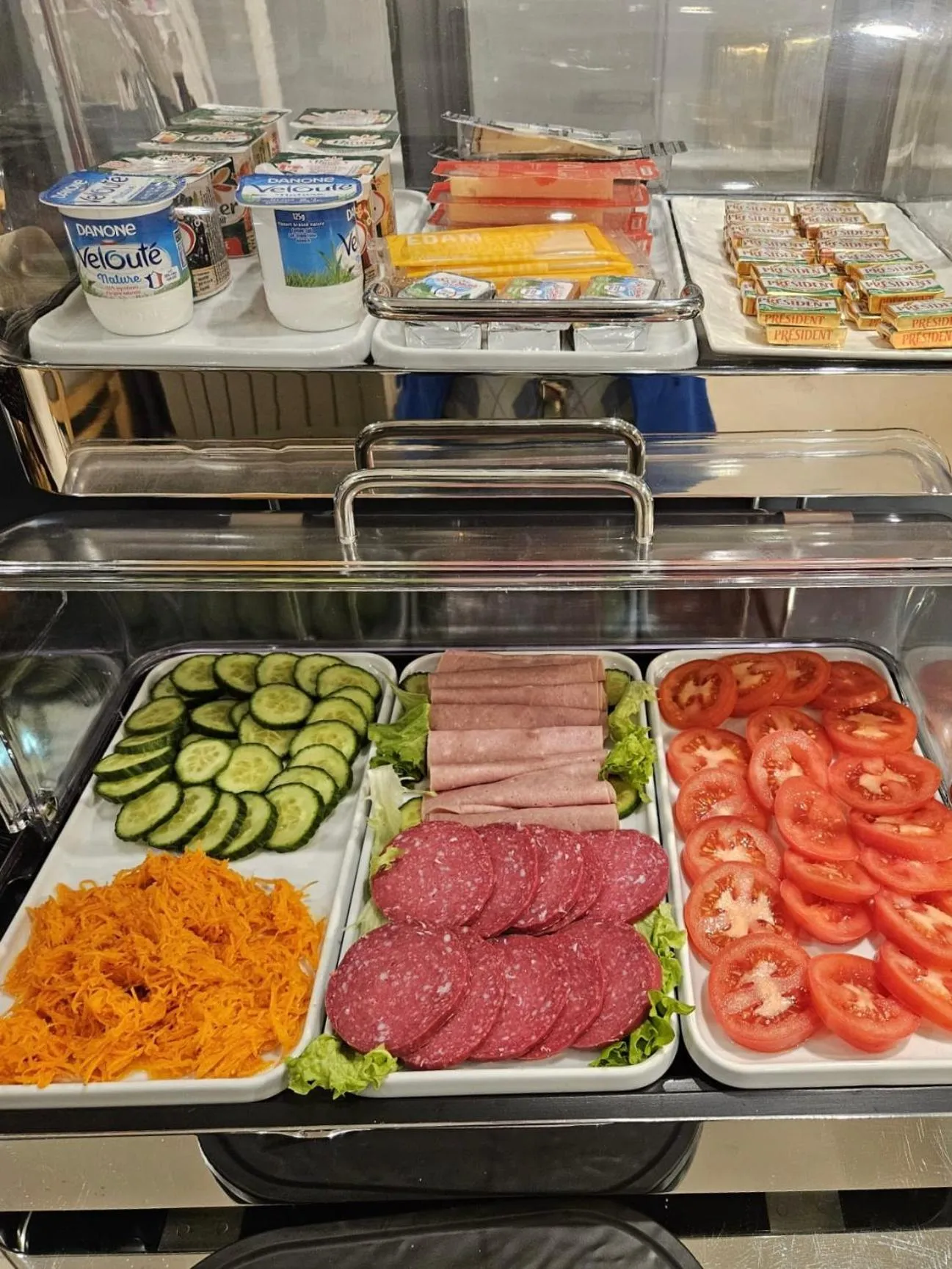 Food in Hôtel Central Saint Germain