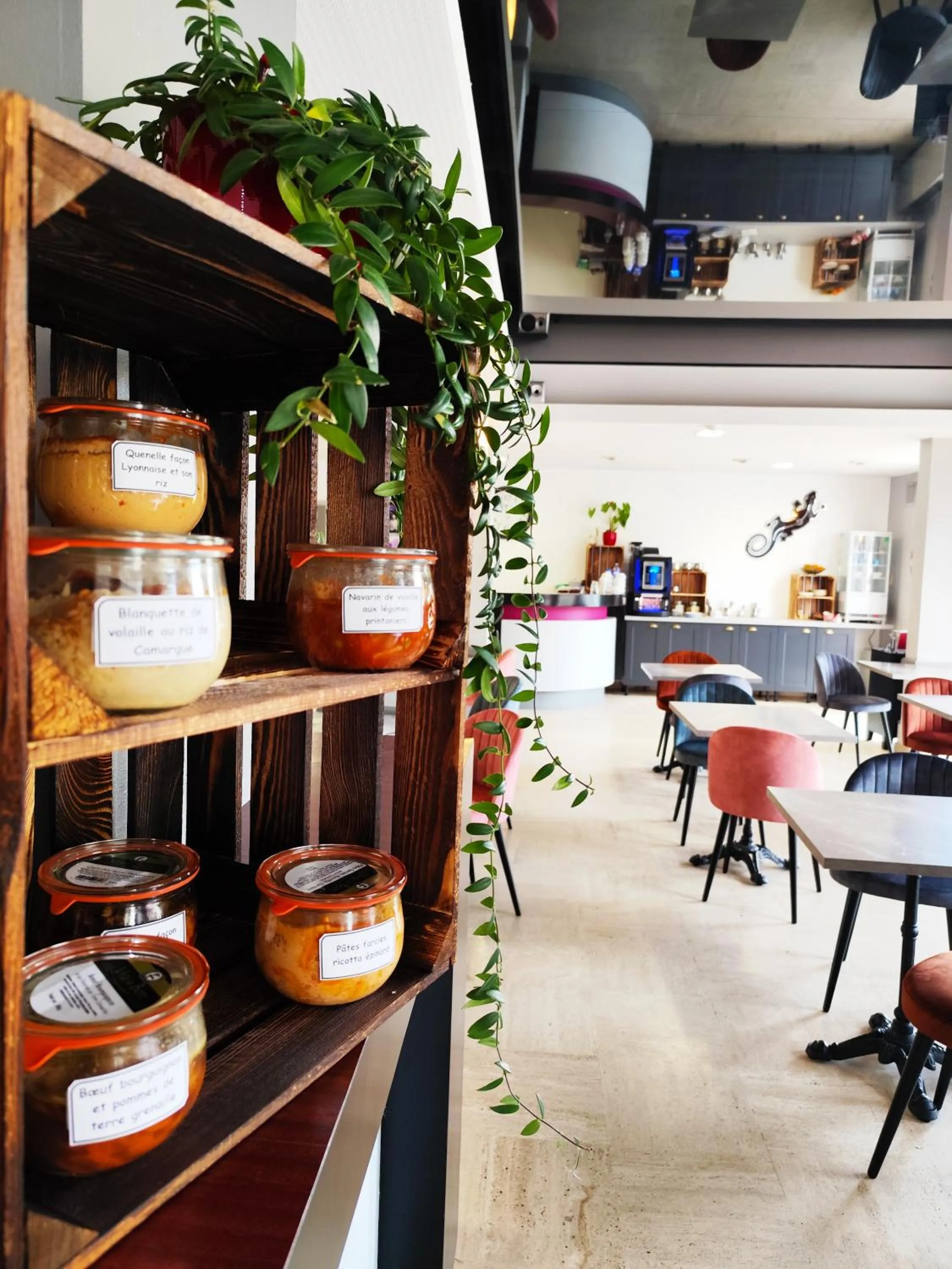 Bathroom in Hôtel Saint Jacques