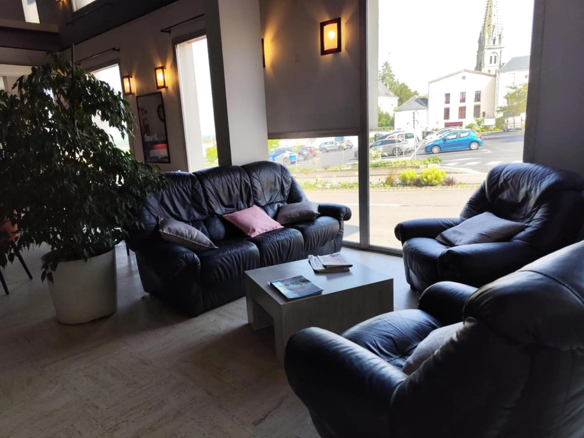 Seating area in Hôtel Saint Jacques