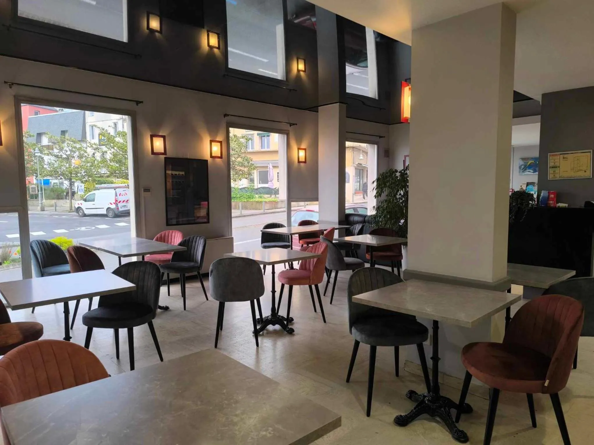 Dining area in Hôtel Saint Jacques