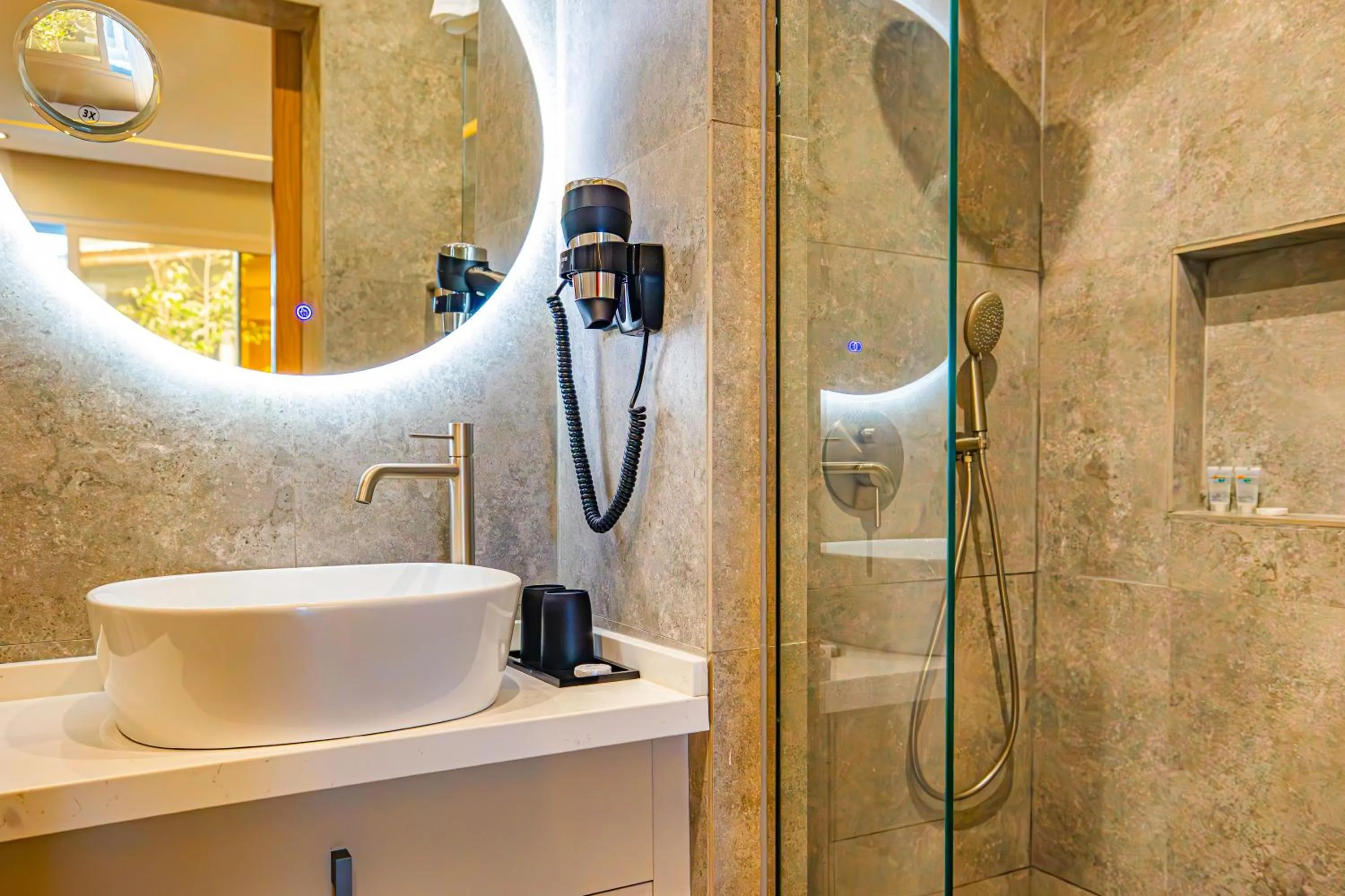 Shower in Sunset Beach Hotel