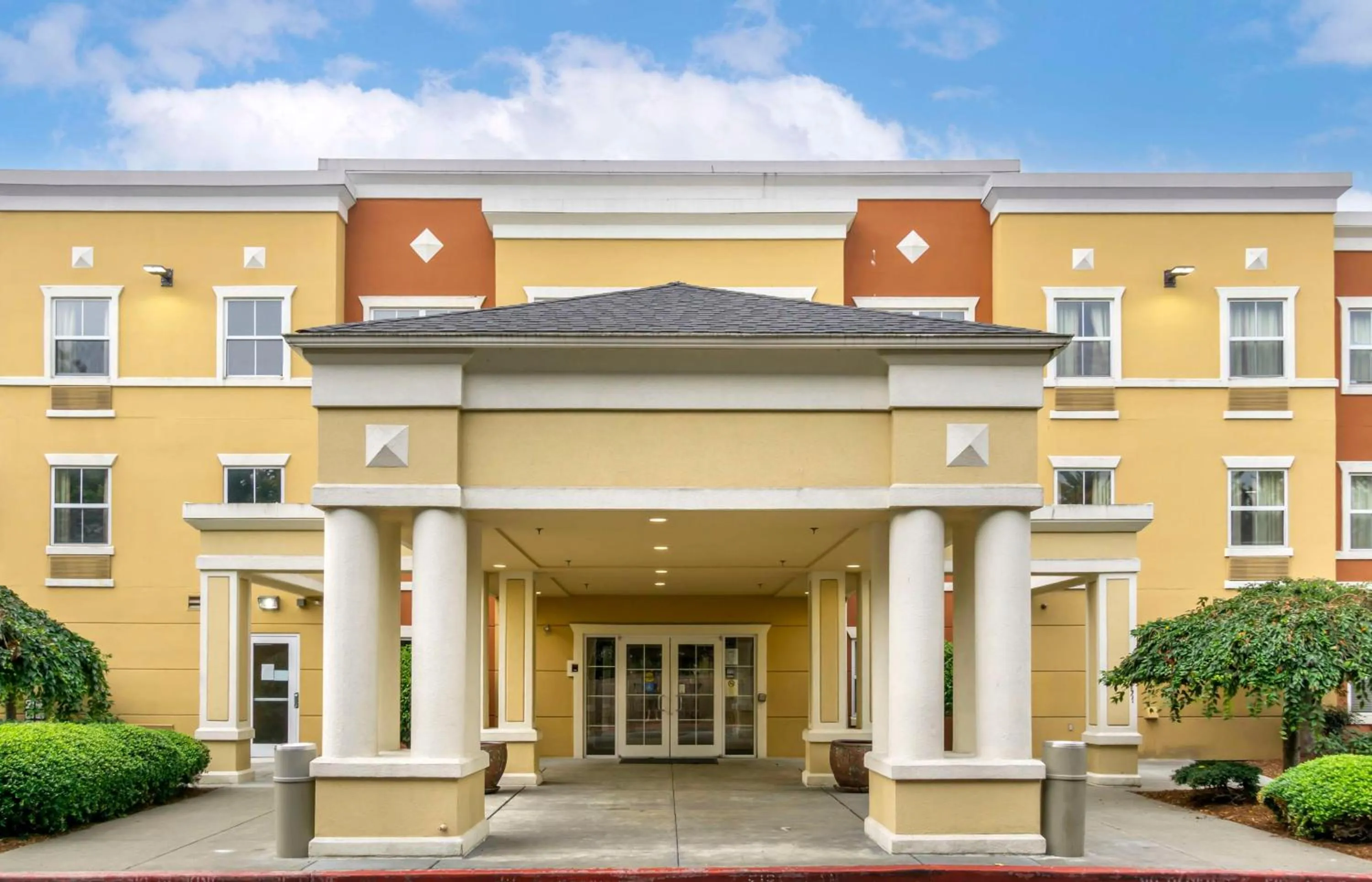 Property building in Extended Stay America Suites - Seattle - Everett - Silverlake