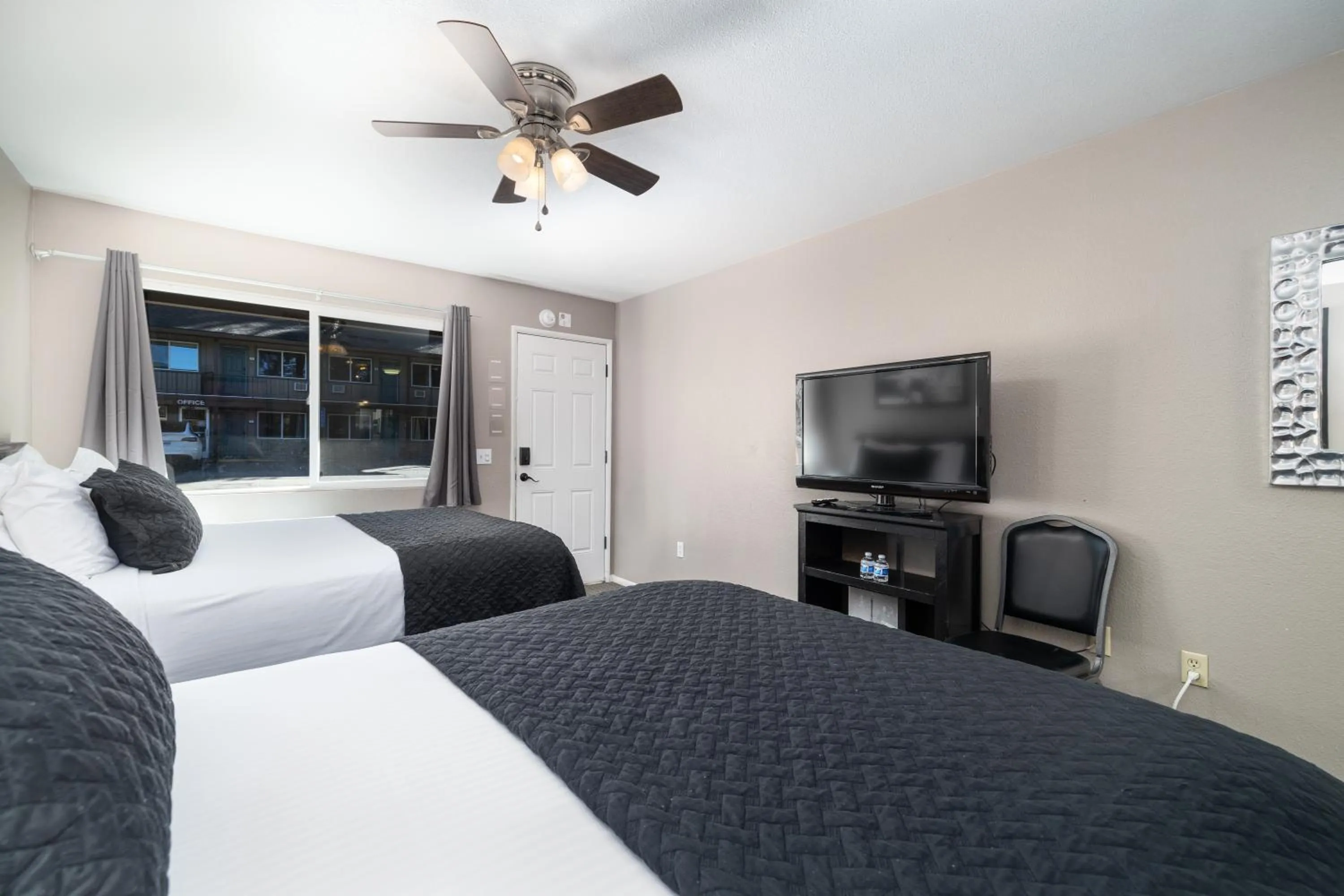 Bed in The Alder Inn