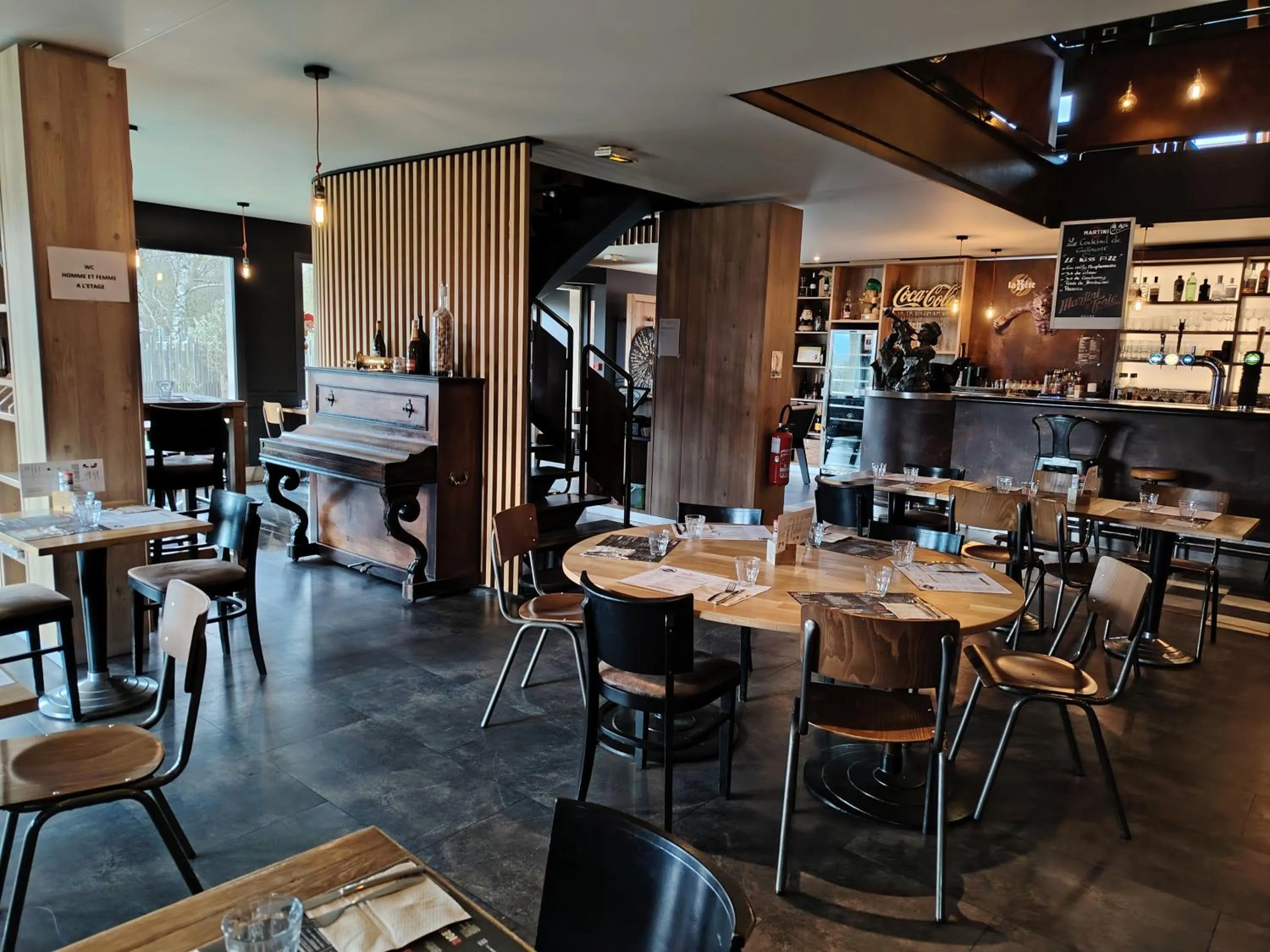 Restaurant/places to eat in Kyriad Laon