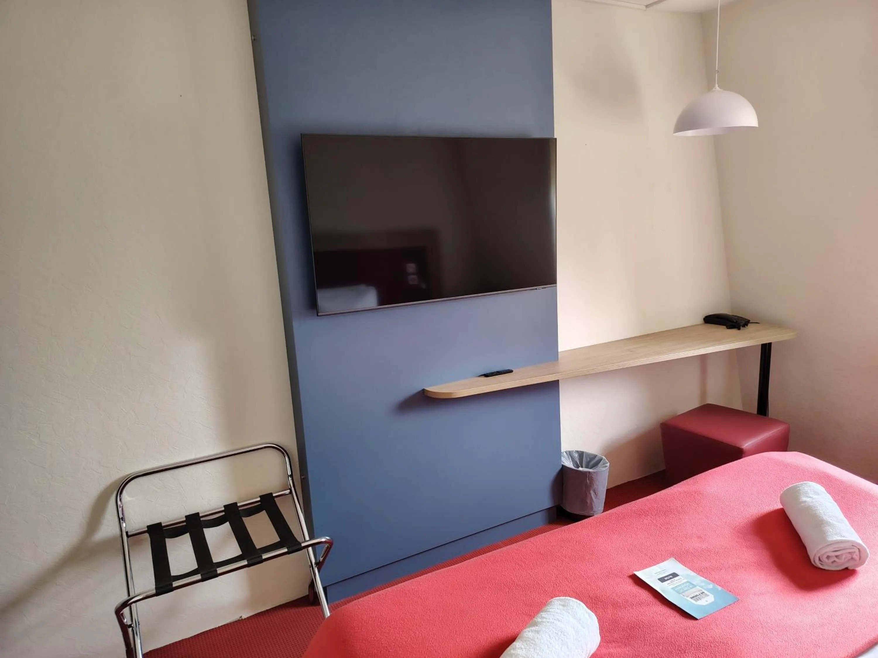 TV and multimedia, Bed in Kyriad Laon