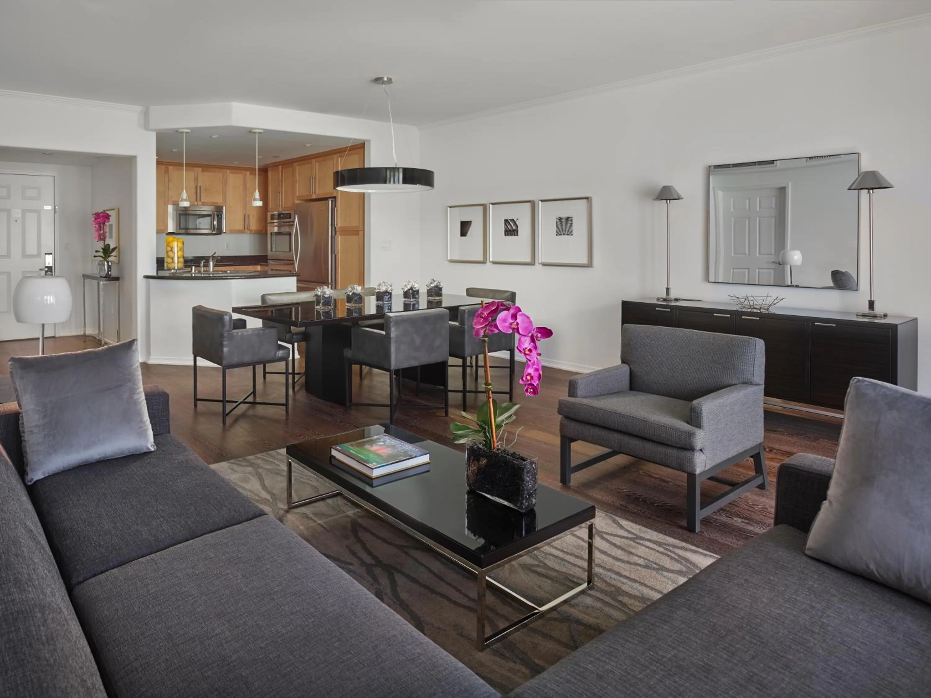 Kitchen or kitchenette in AKA Beverly Hills