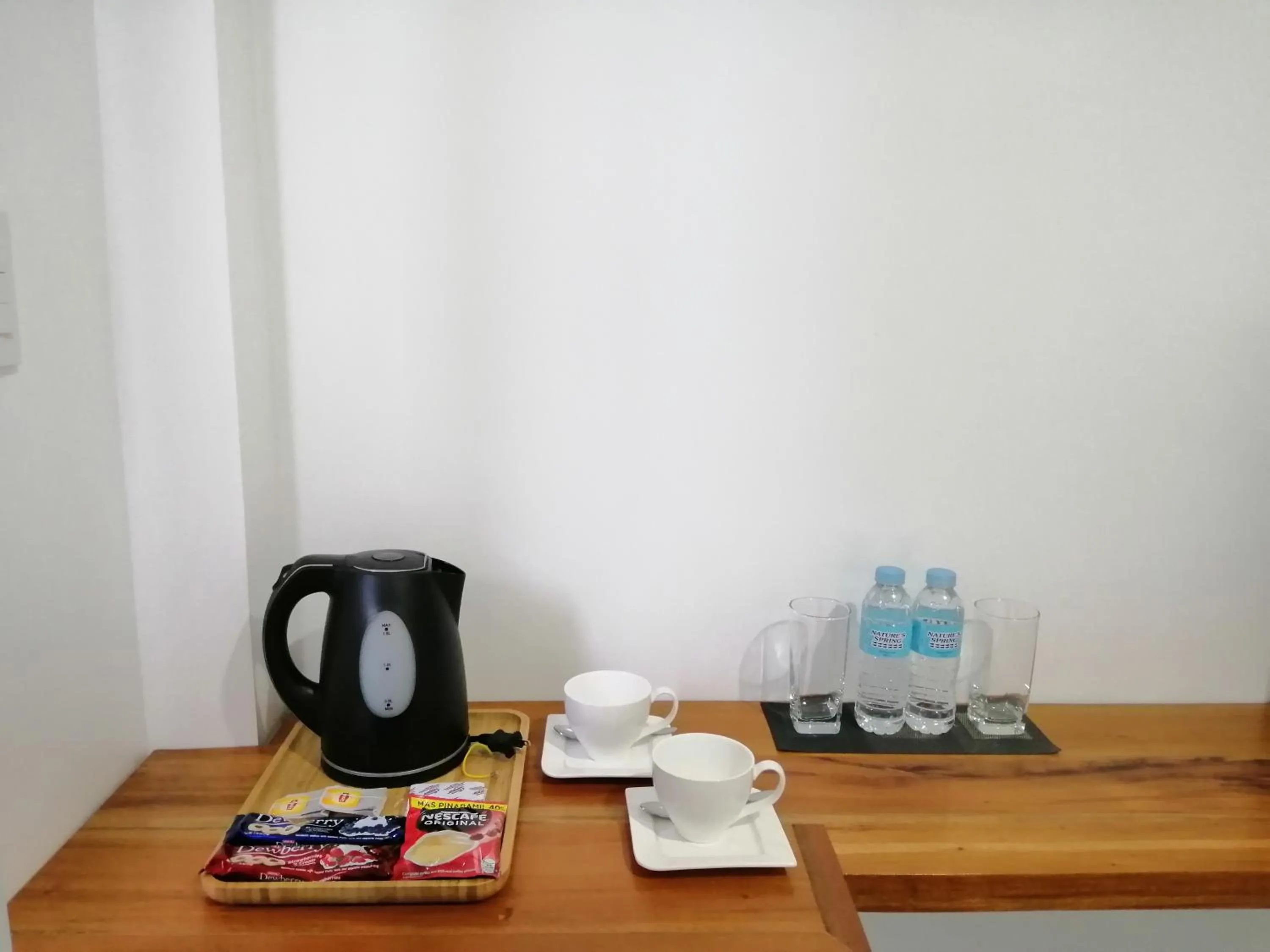 Coffee/tea facilities in Christelle Inn