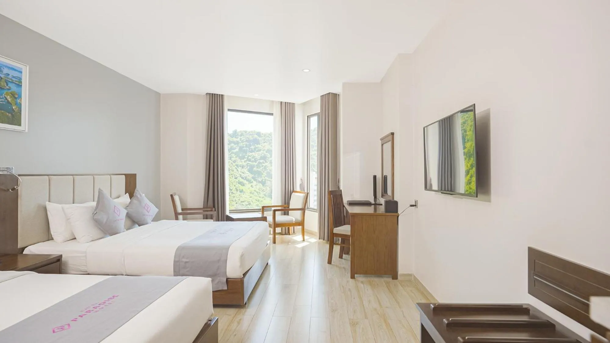 Bed in Cat Ba Paradise Hotel - Sky Bar & Massage