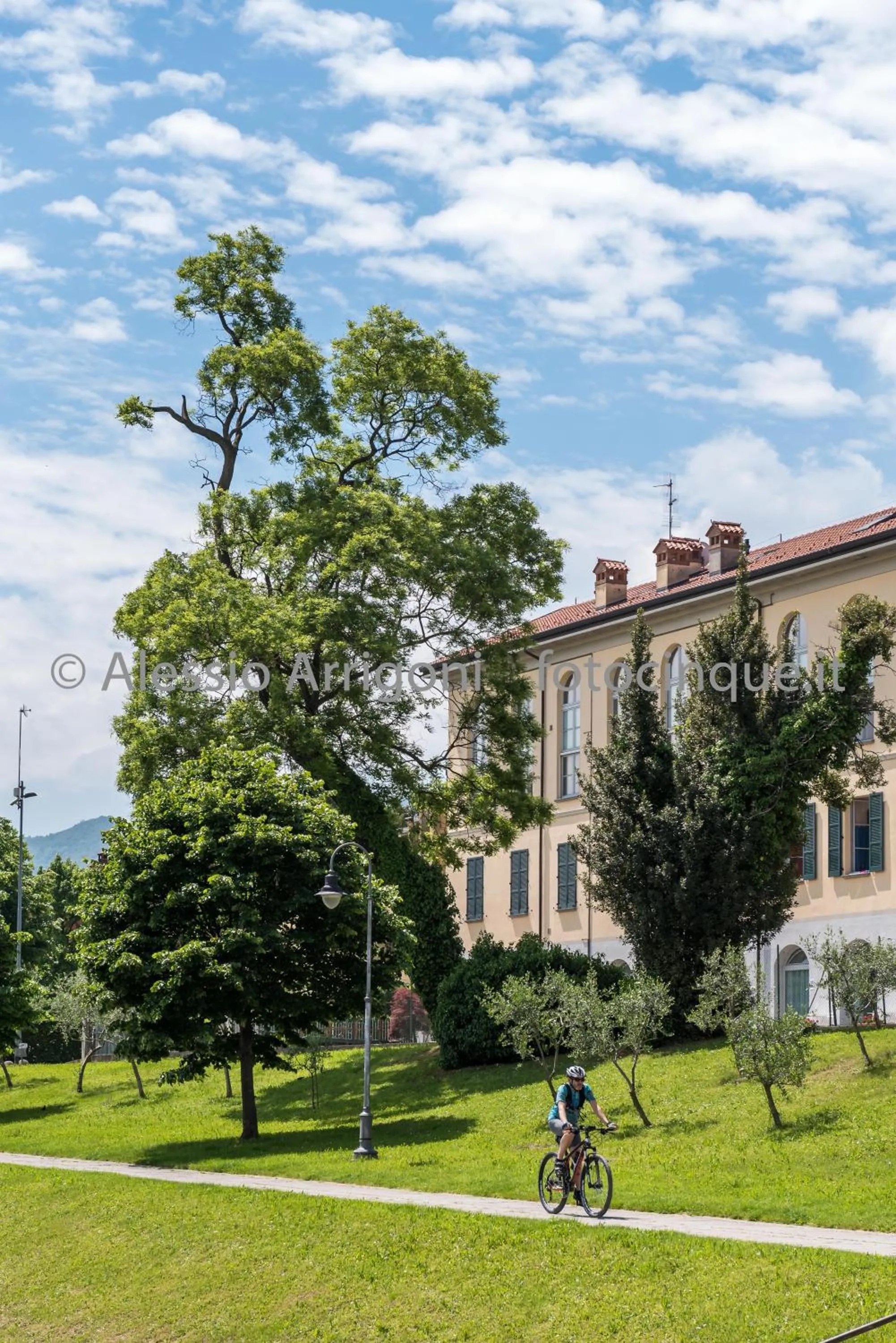Property building in BlueLake Inn