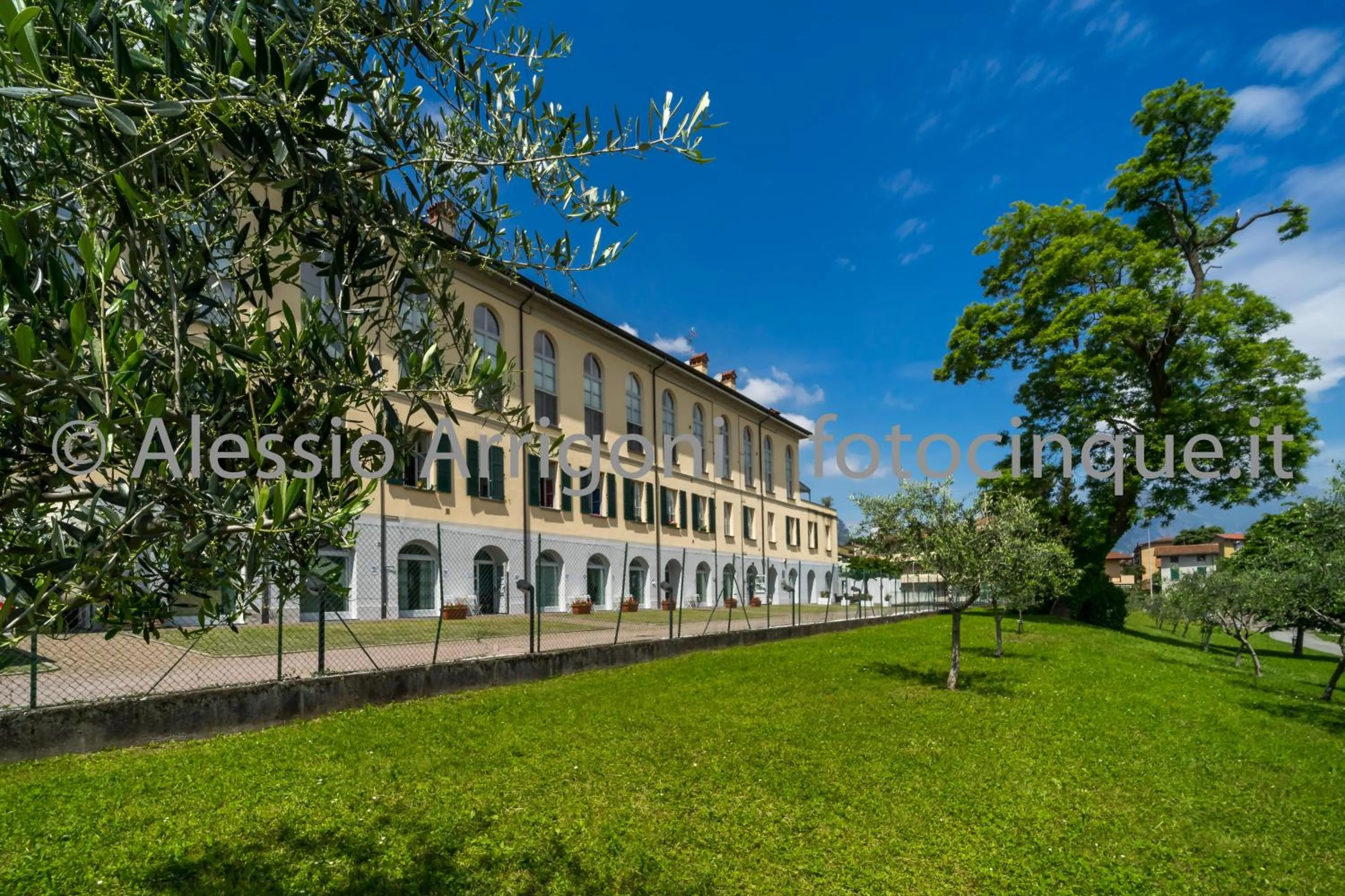 Property building in BlueLake Inn