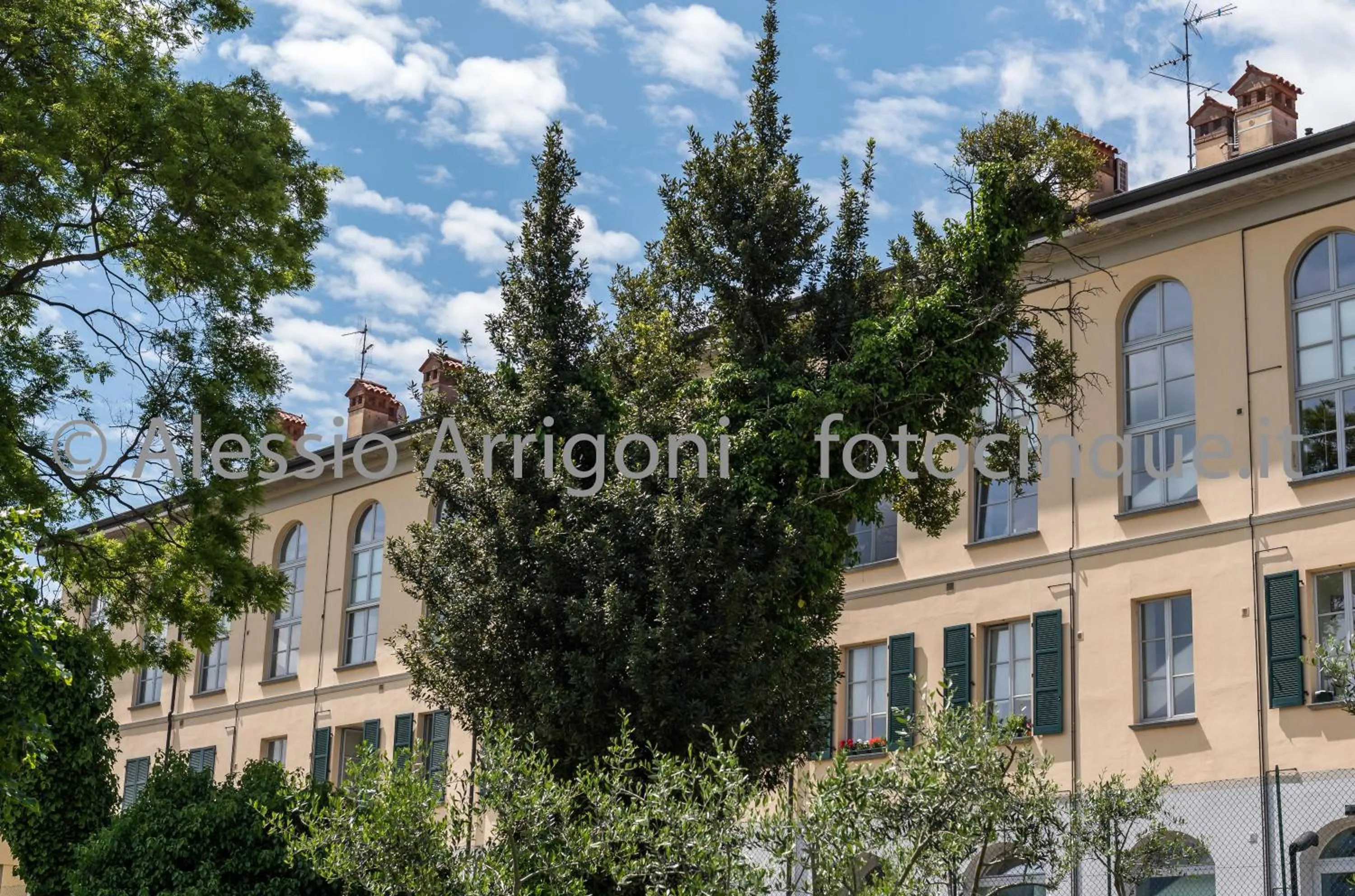Property building in BlueLake Inn