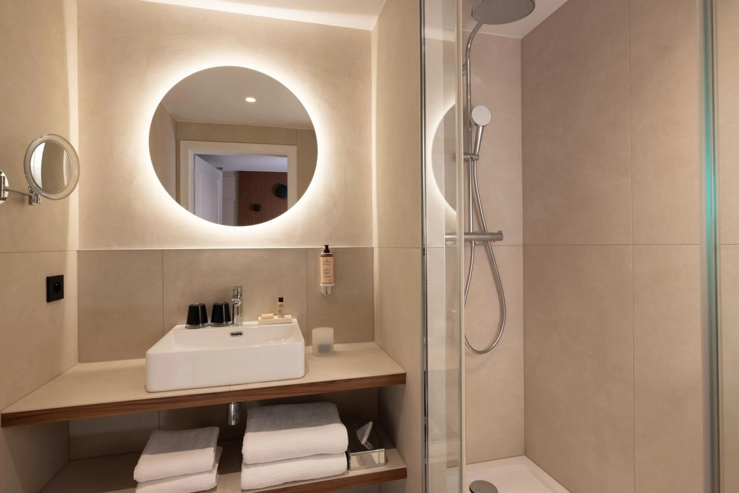 Bathroom in Hotel Le Colombier