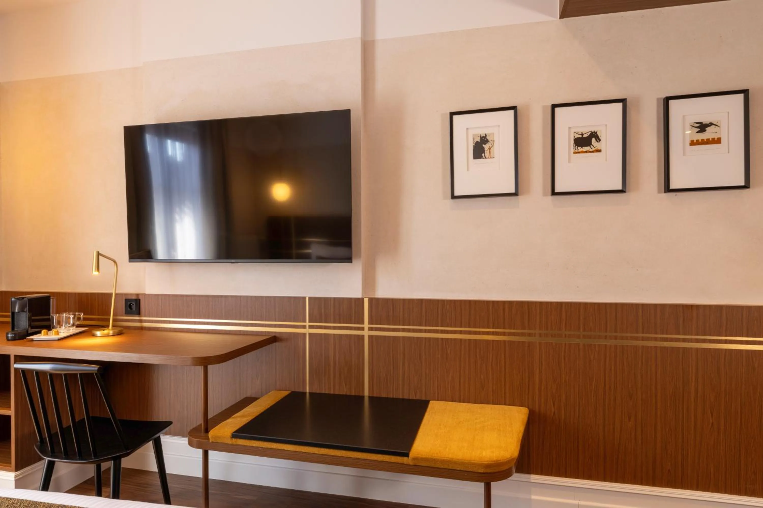 Bedroom in Hotel Le Colombier