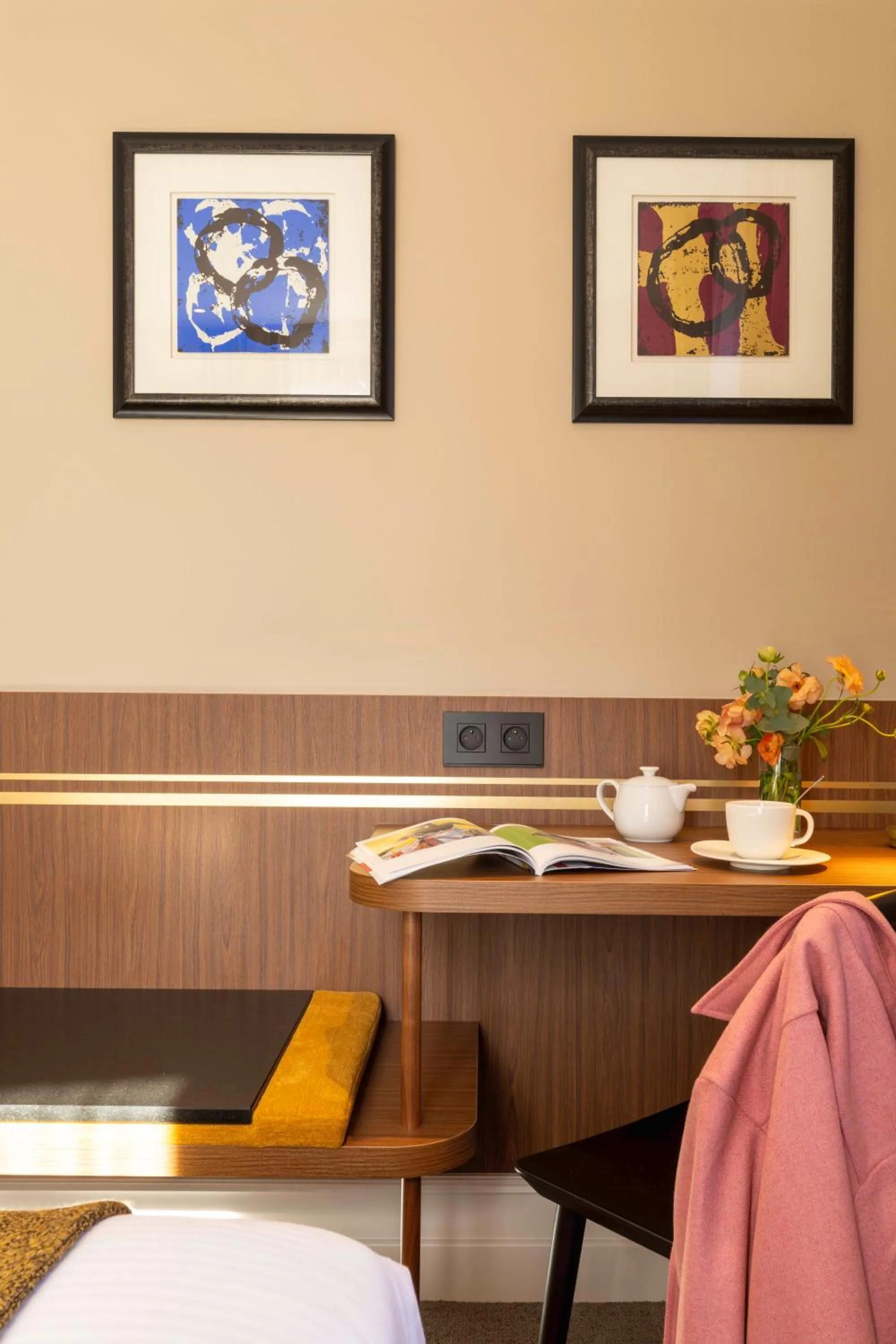 Seating area in Hotel Le Colombier