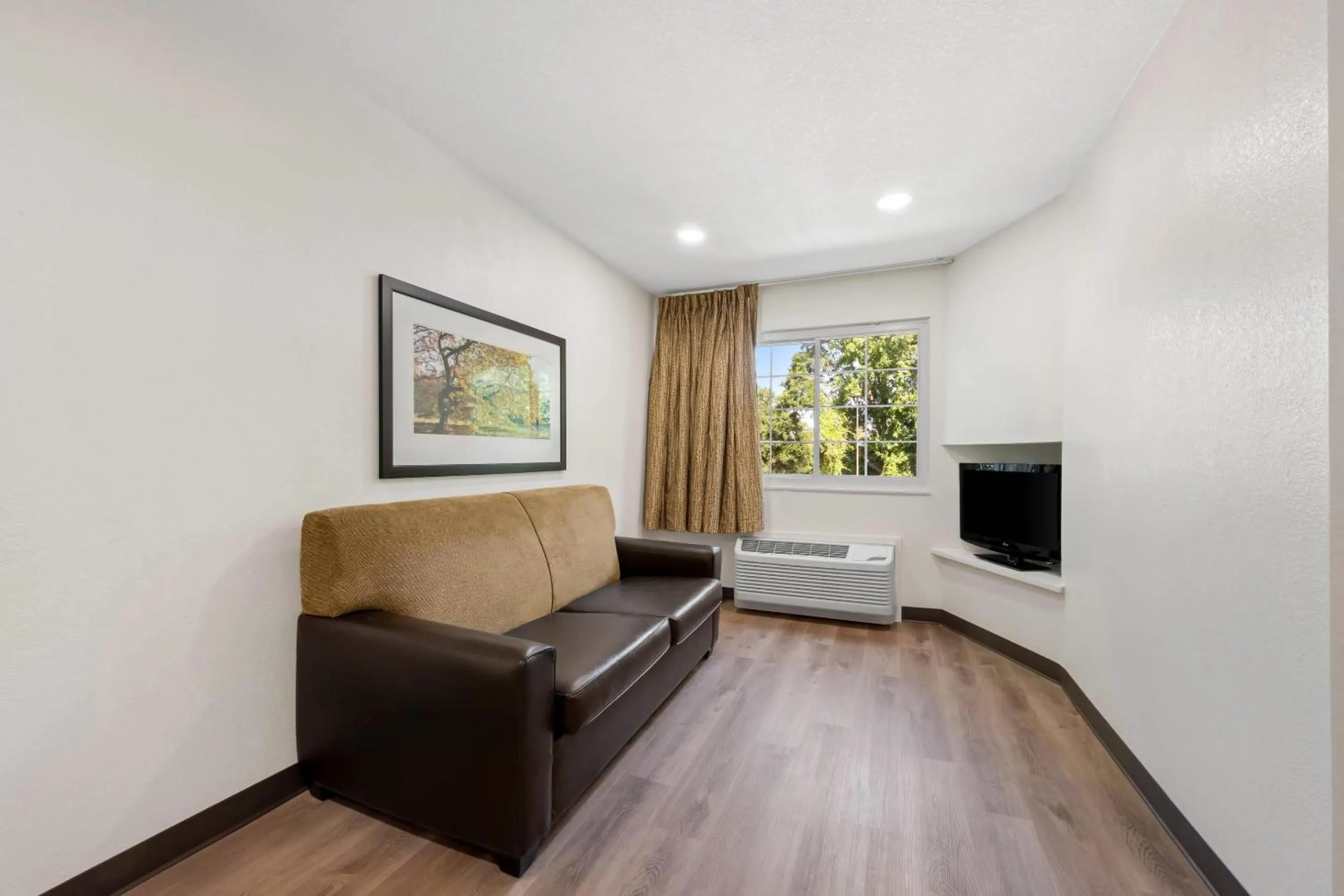 Bedroom in MainStay Suites Raleigh North