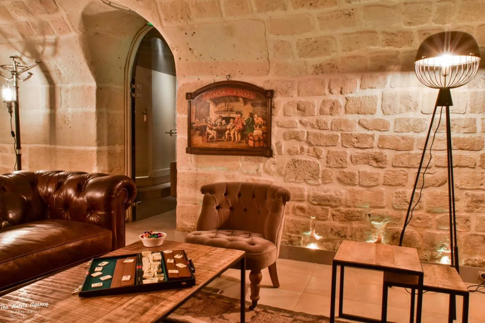 Communal lounge/ TV room in Hôtel France d'Antin Opéra