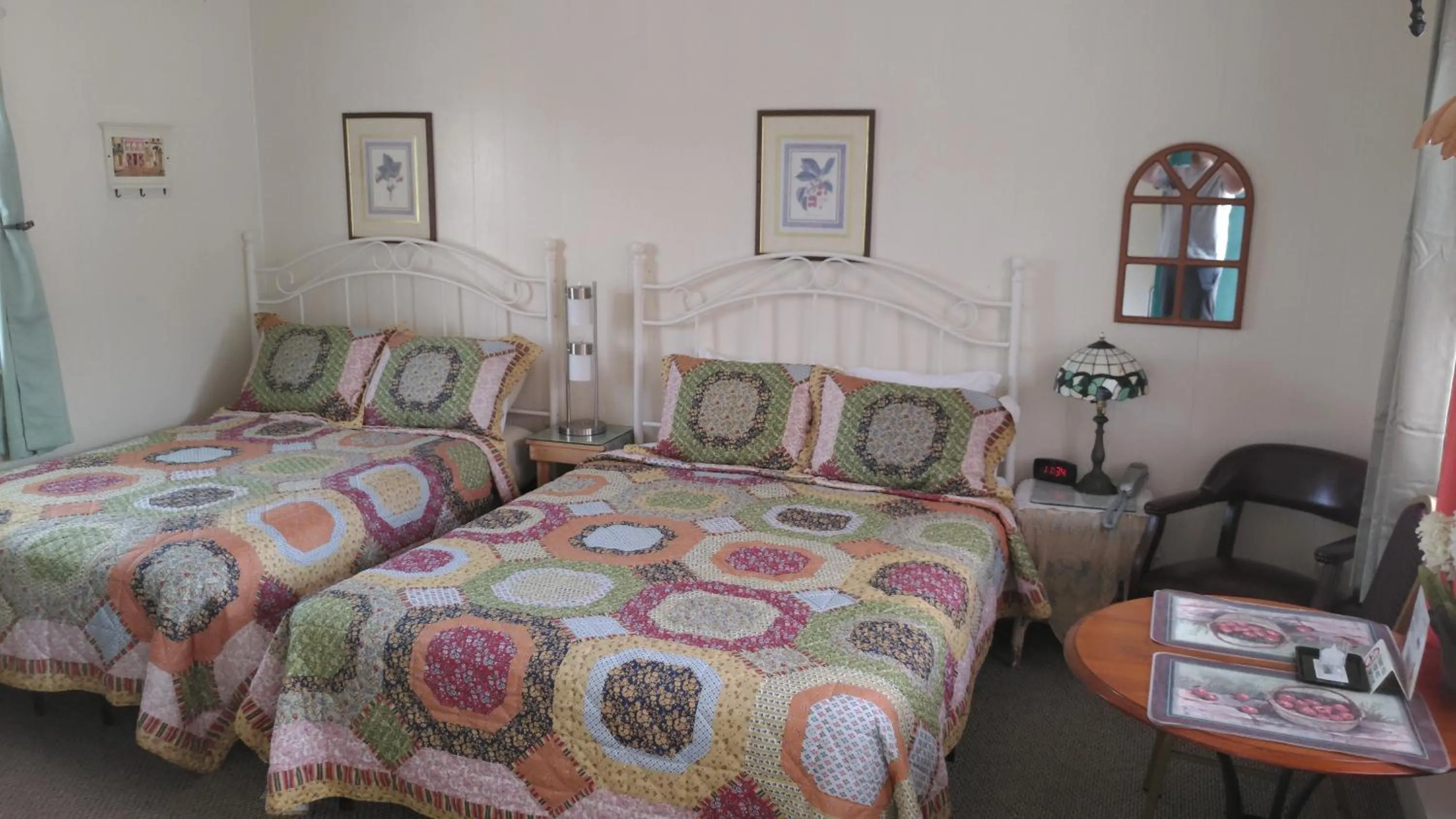 Bed in Midway Lodging