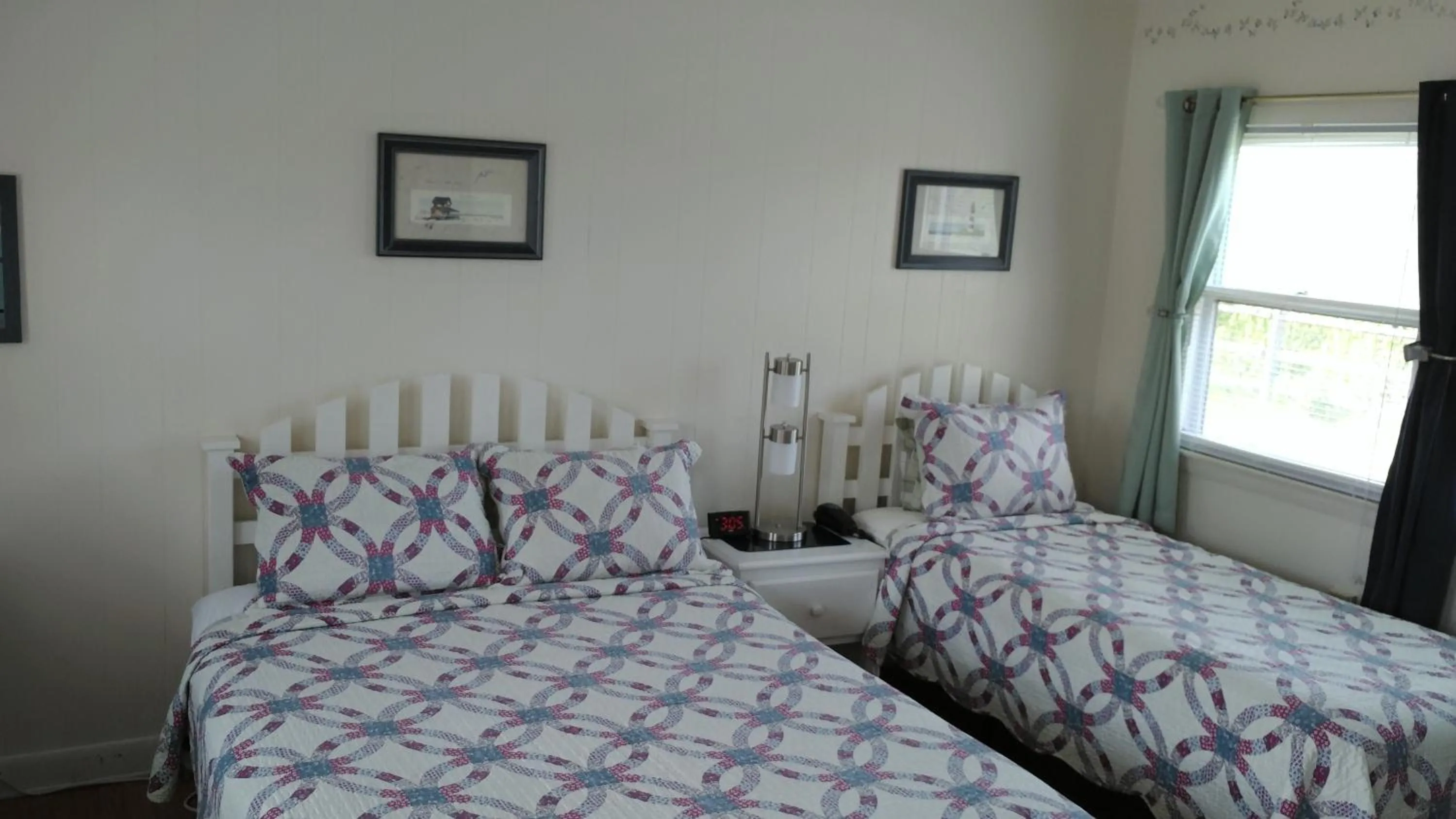 Bed in Midway Lodging