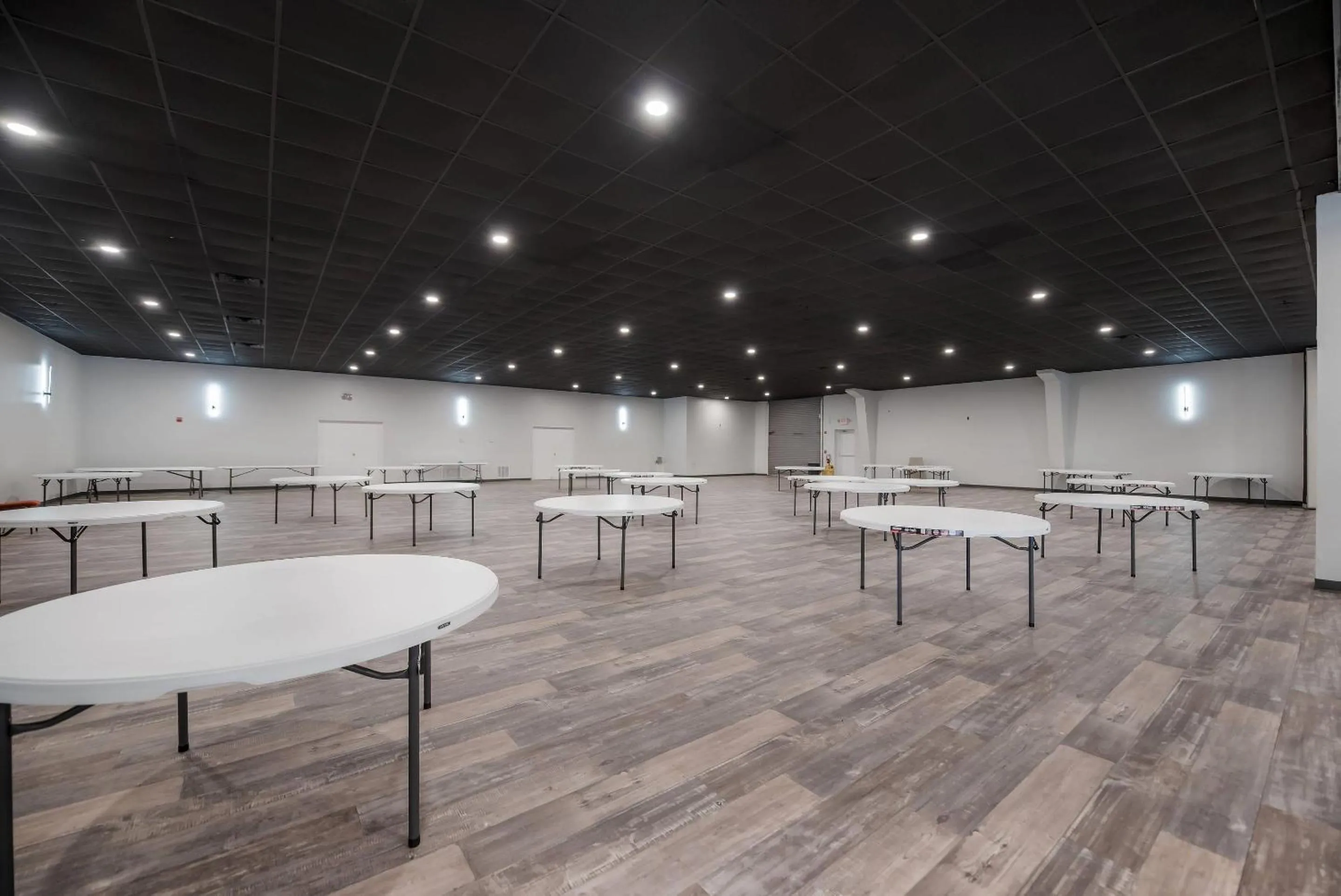 Meeting/conference room in Clarion Pointe Marshall