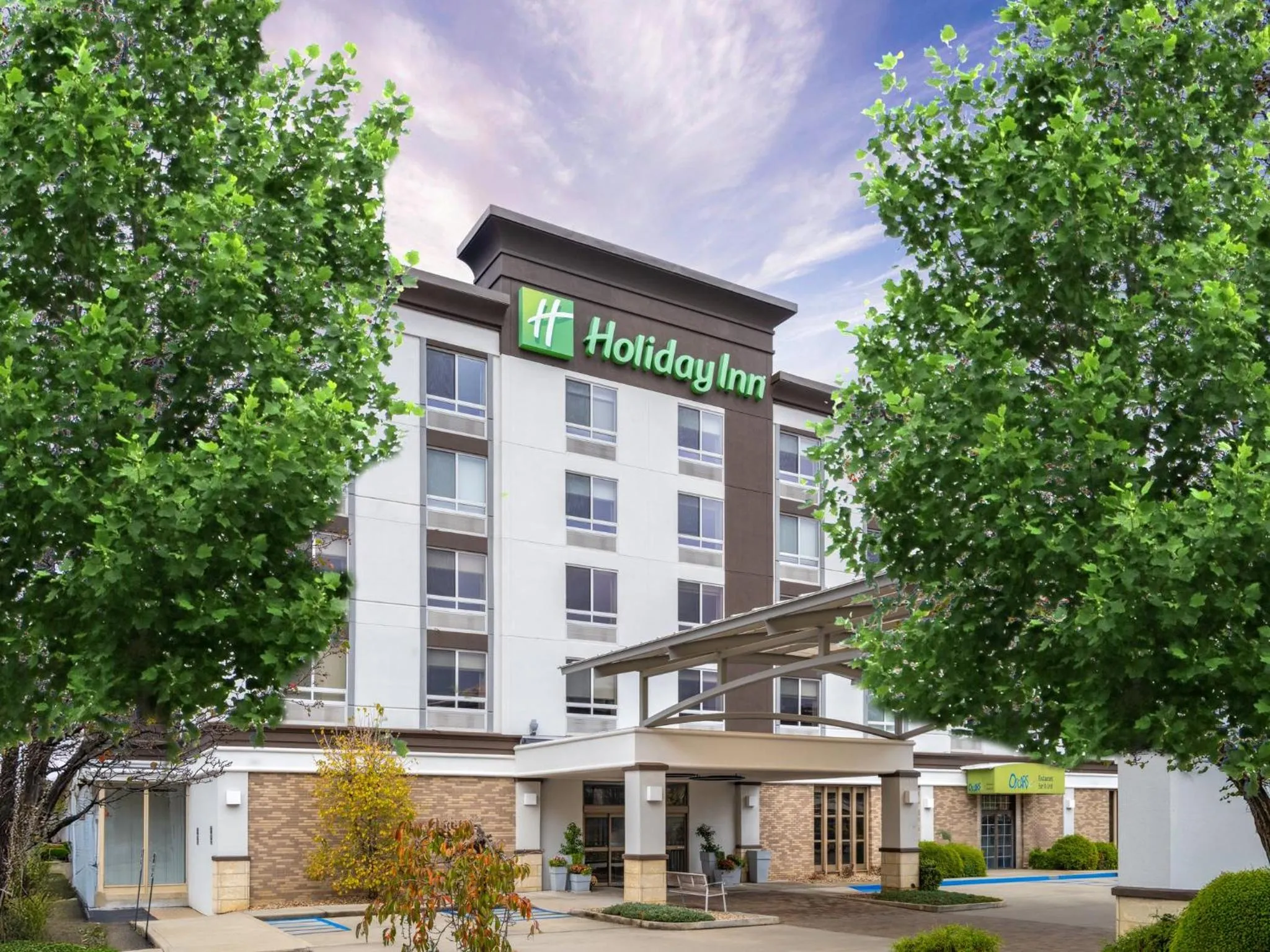 Property building in Holiday Inn Portsmouth Downtown by IHG