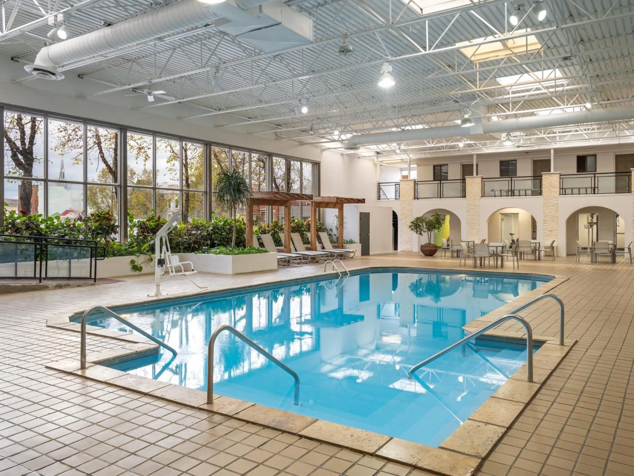 Swimming pool in Holiday Inn Portsmouth Downtown by IHG