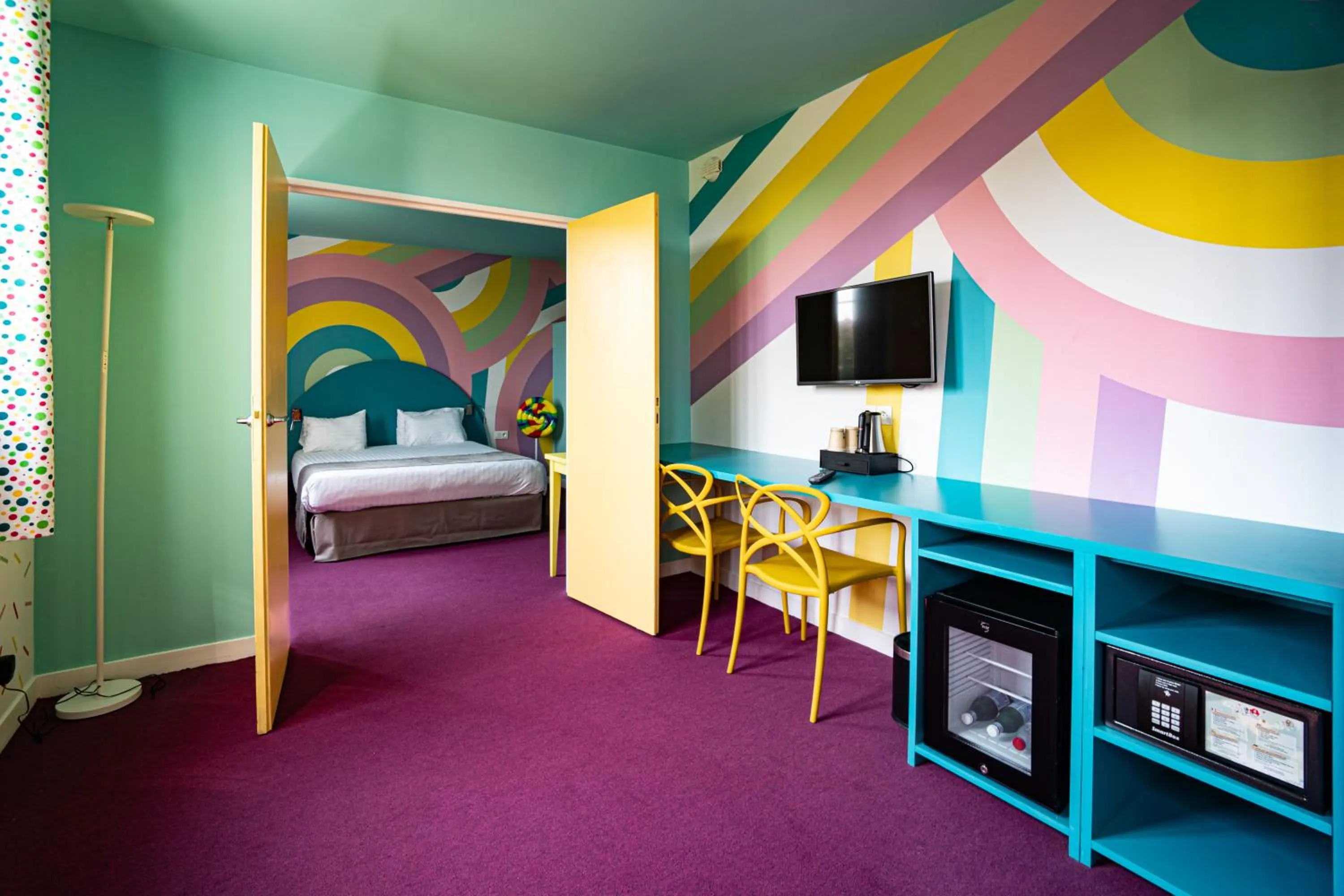 Bed in Explorers Hotel Marne-la-Vallée