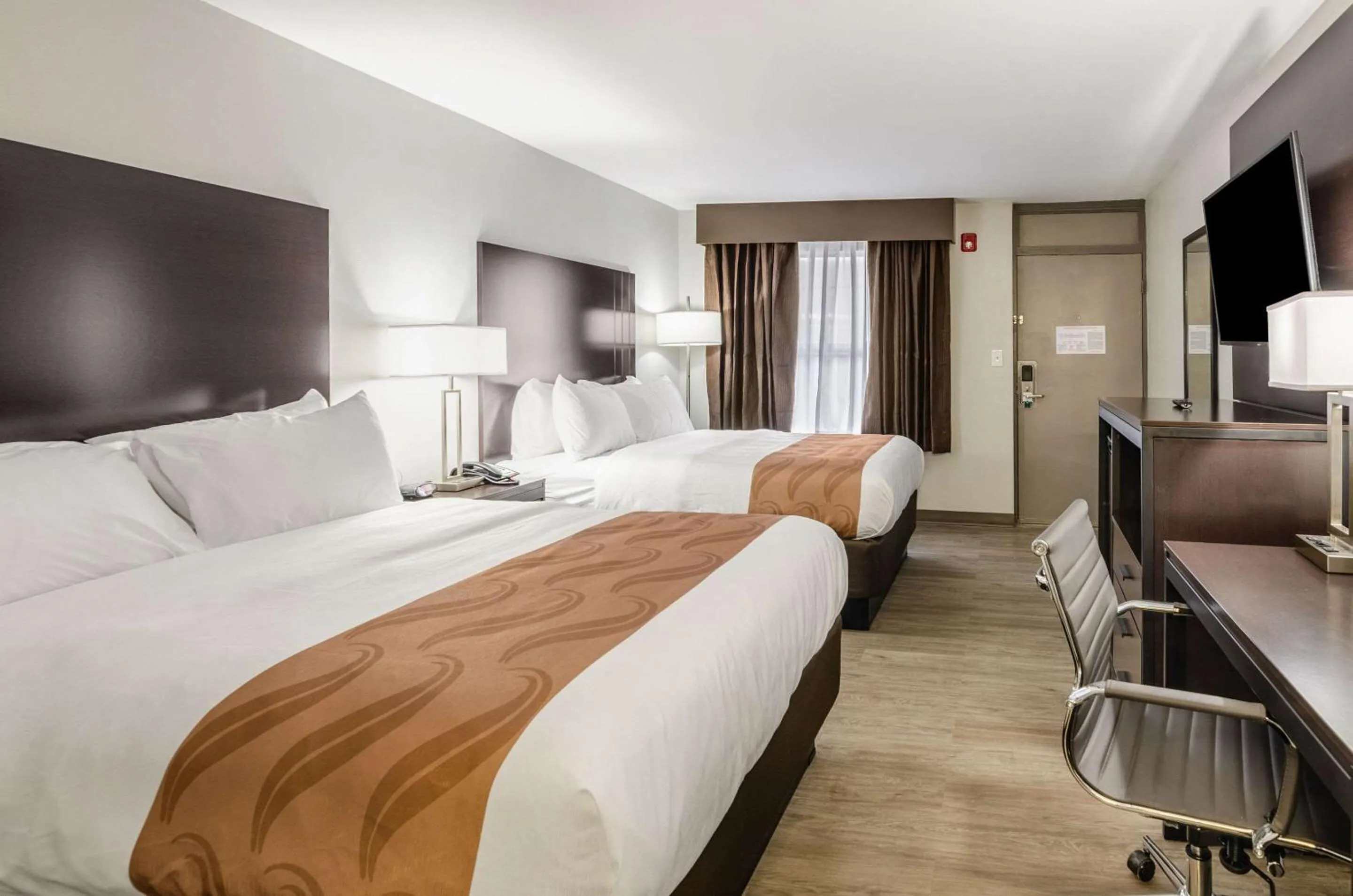 Photo of the whole room, Bed in Quality Inn