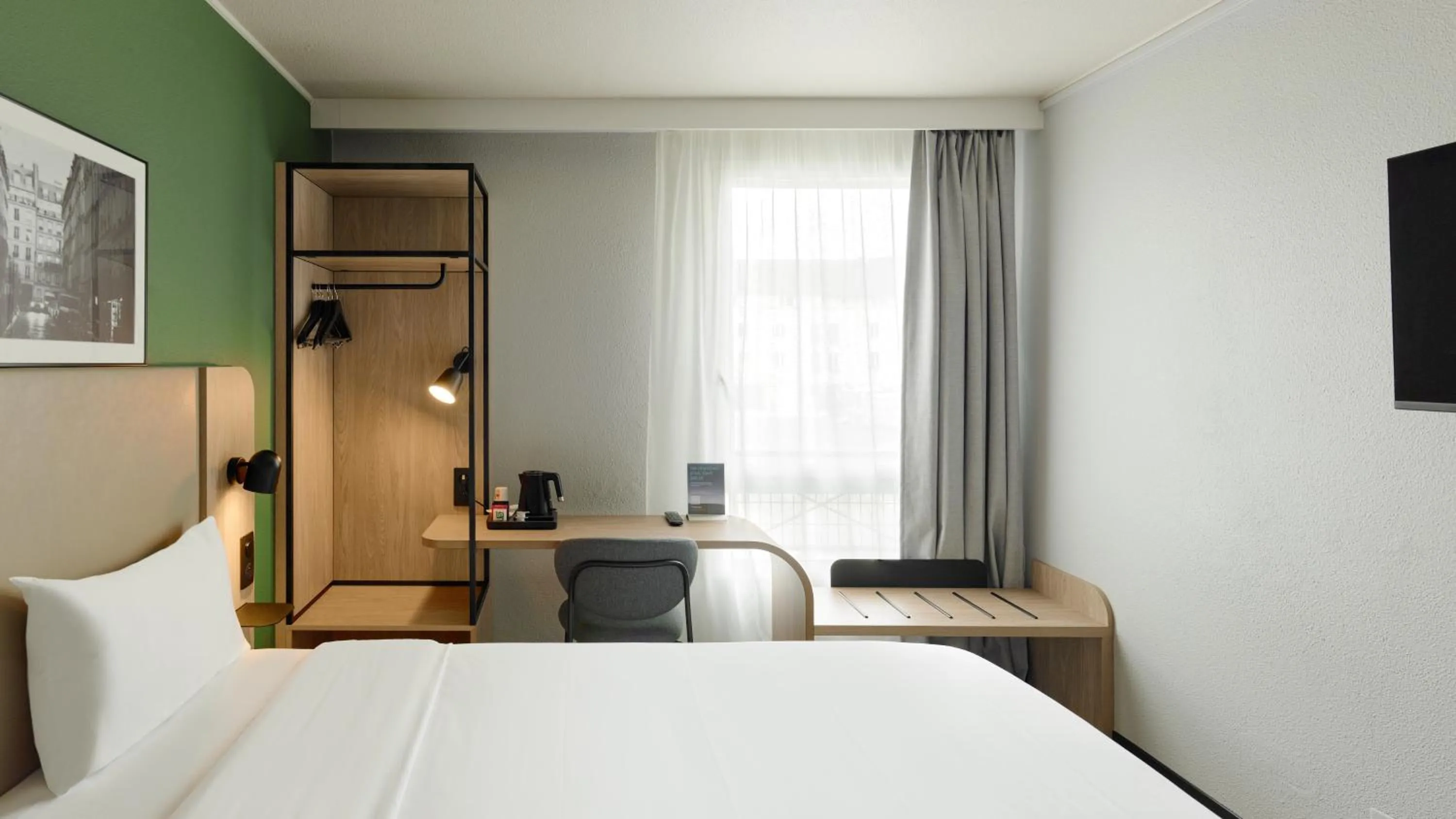 Bed in Campanile Marne la Vallée - Bussy Saint-Georges