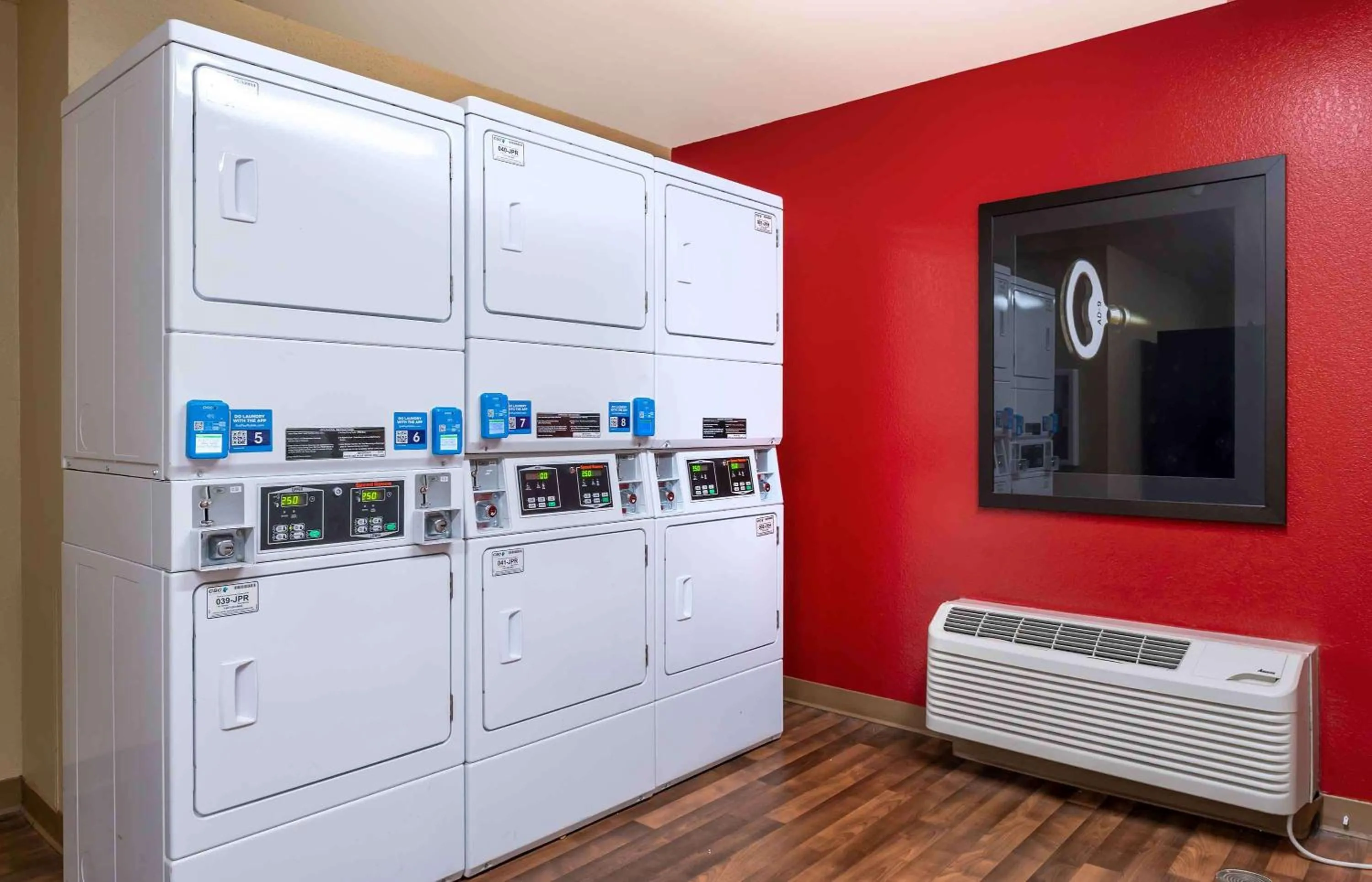 Property building in Extended Stay America Suites - Champaign - Urbana