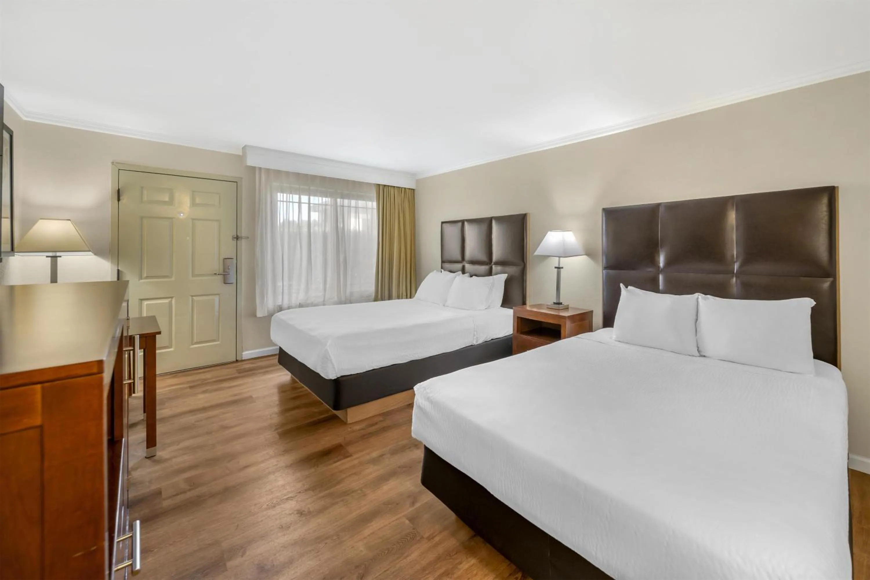 Bedroom, Bed in Best Western Plus Northwoods Inn