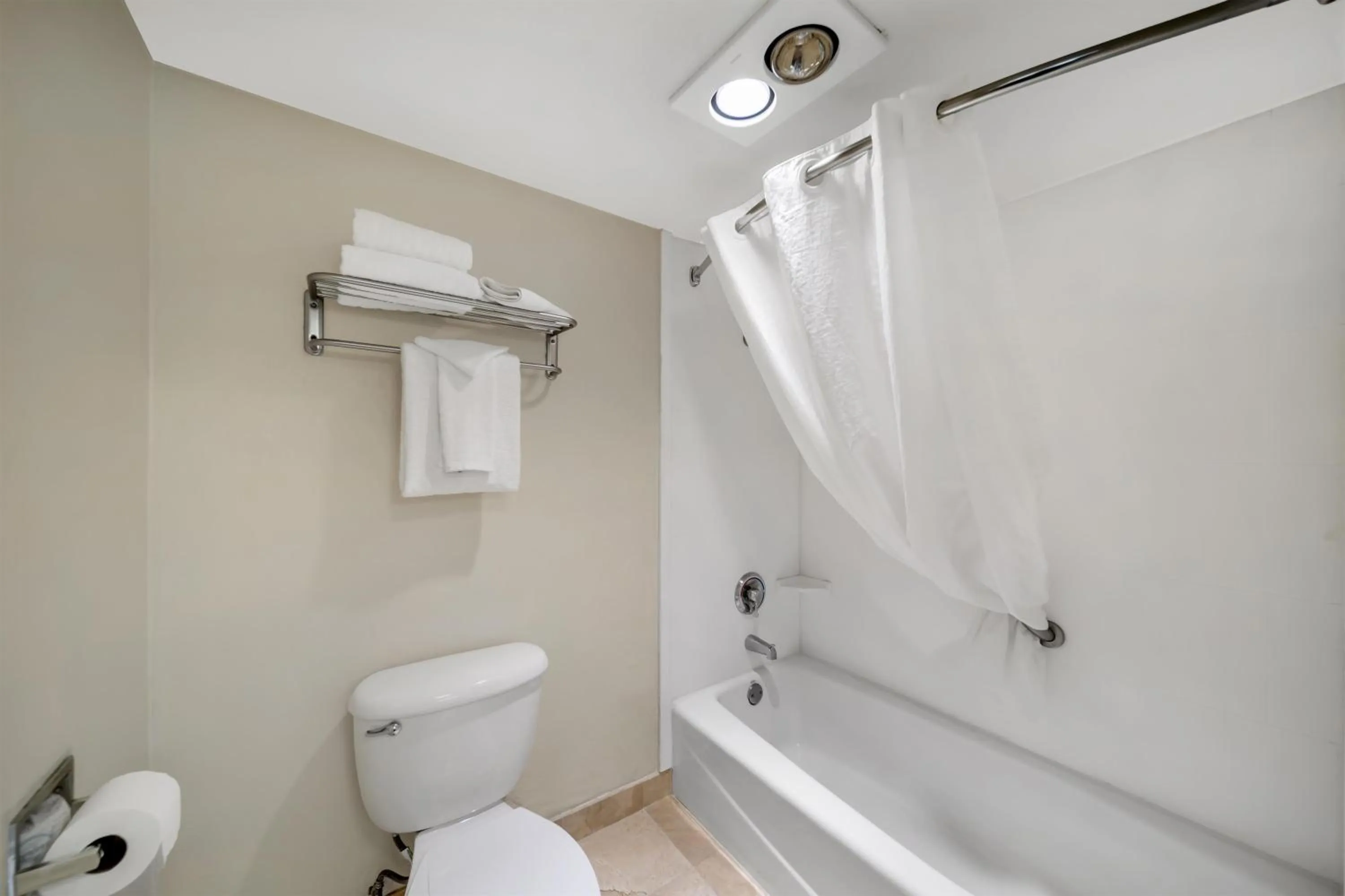 Bathroom in Best Western Plus Northwoods Inn