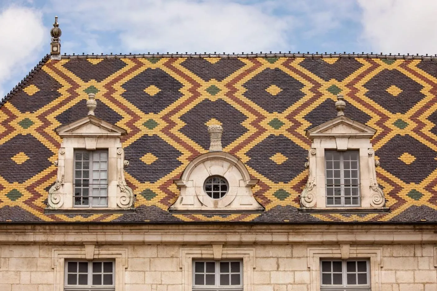 Landmark view in ALFRED HOTELS Beaune La Madeleine