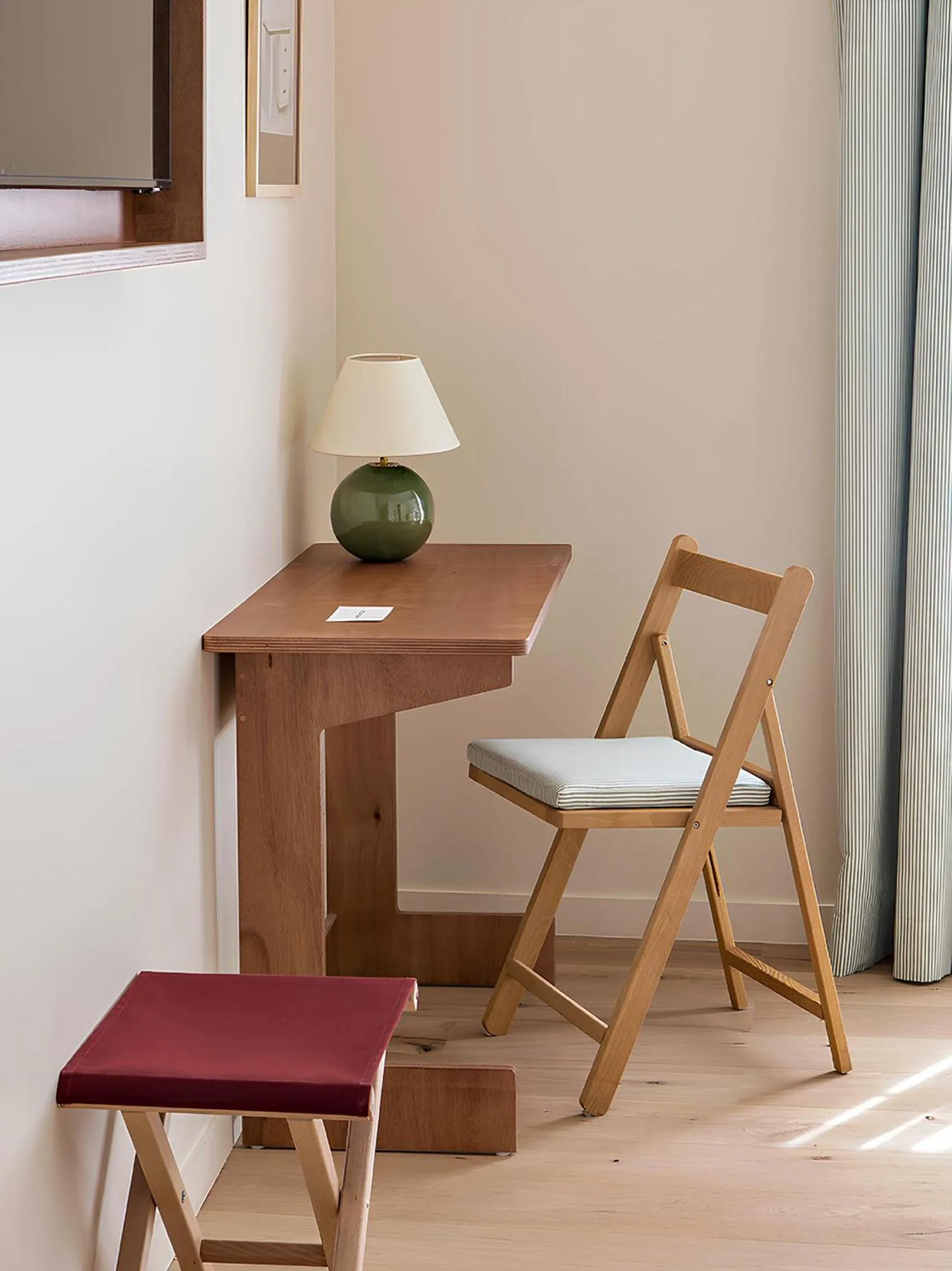 Bedroom in ALFRED HOTELS Beaune La Madeleine
