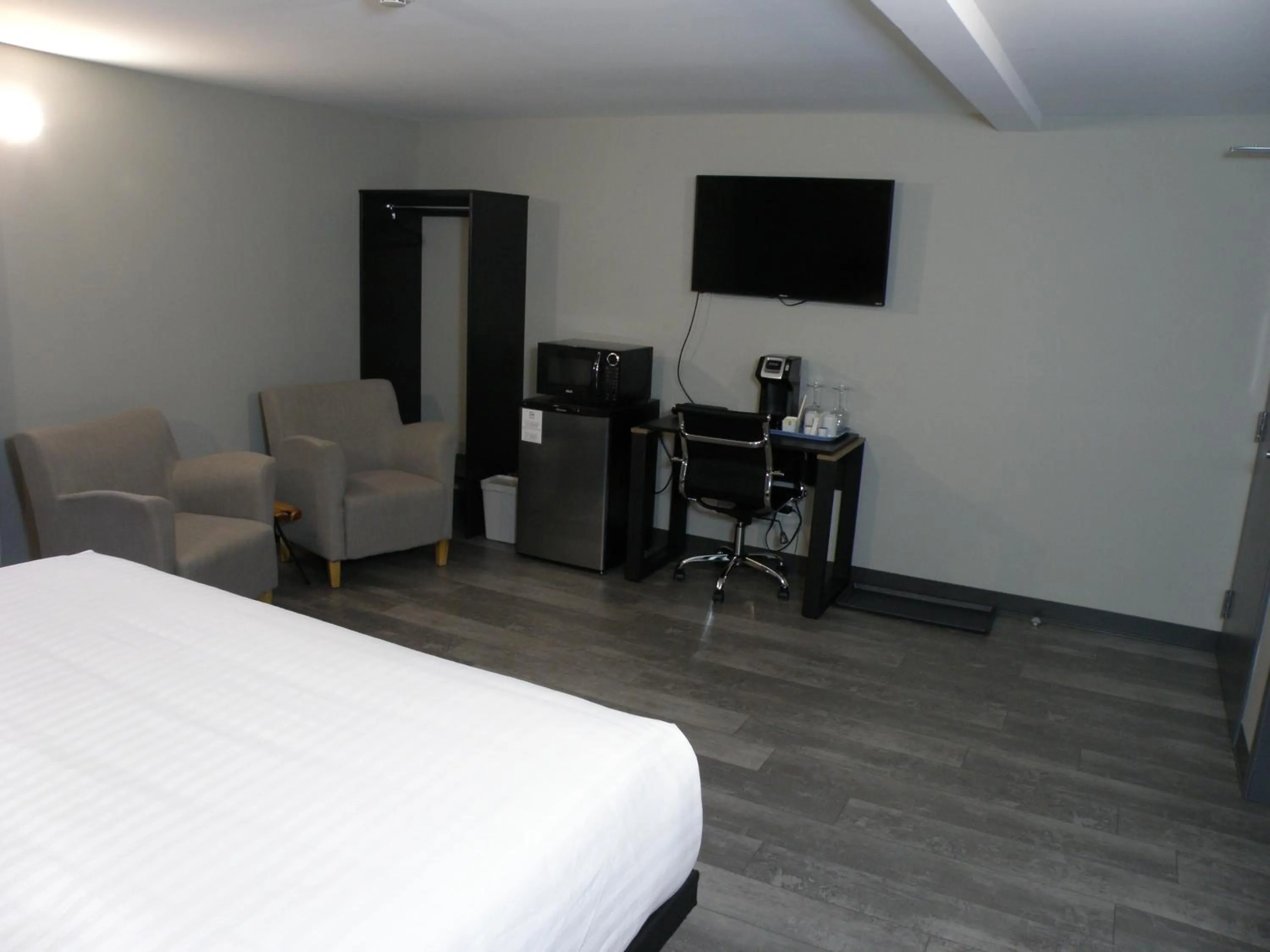 TV and multimedia, Bed in Motel Hotelia