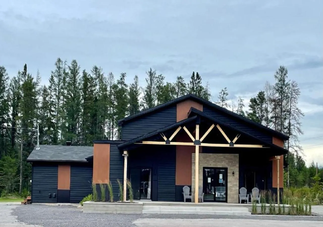 Property building in Motel Hotelia