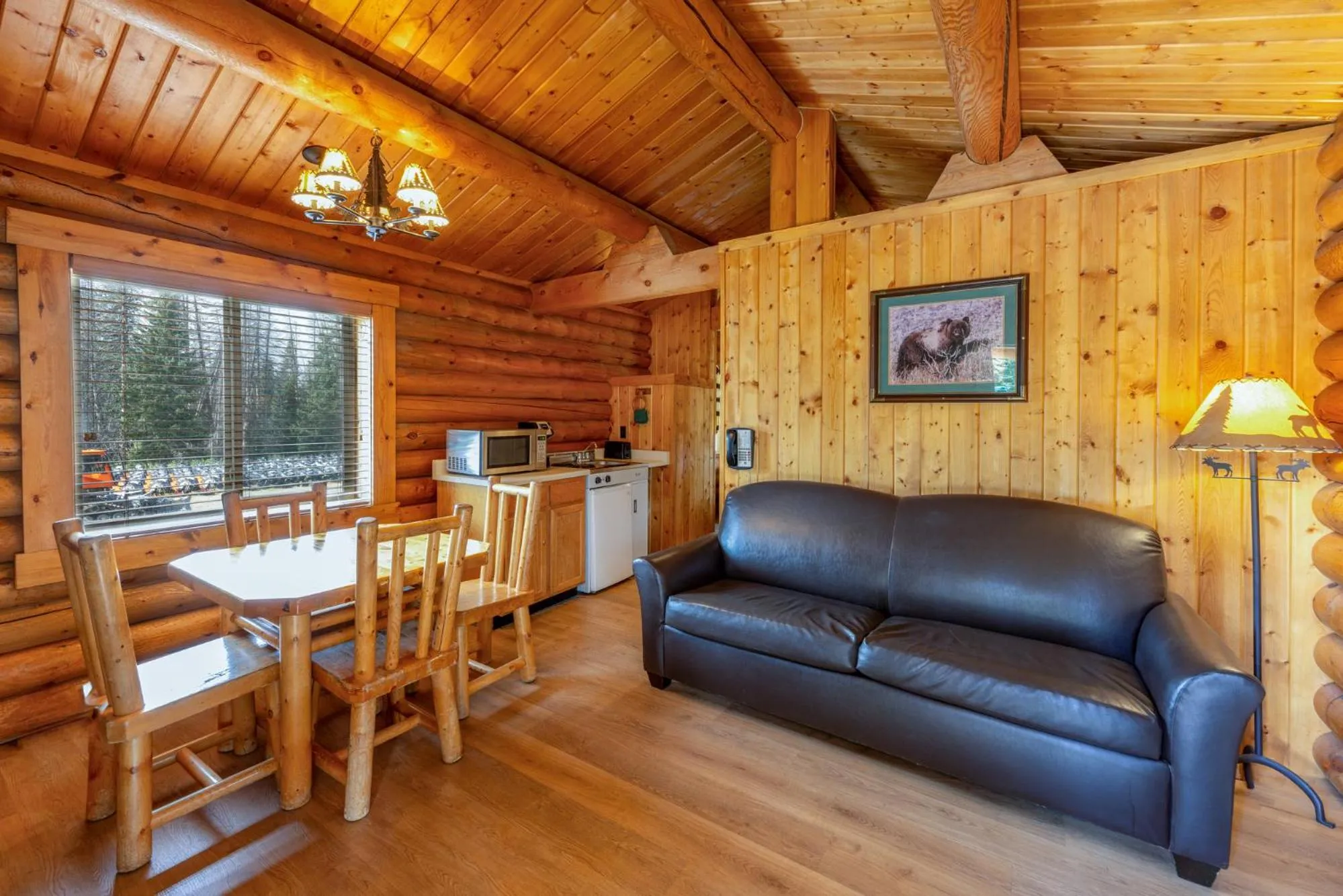 Kitchen or kitchenette in Togwotee Mountain Lodge